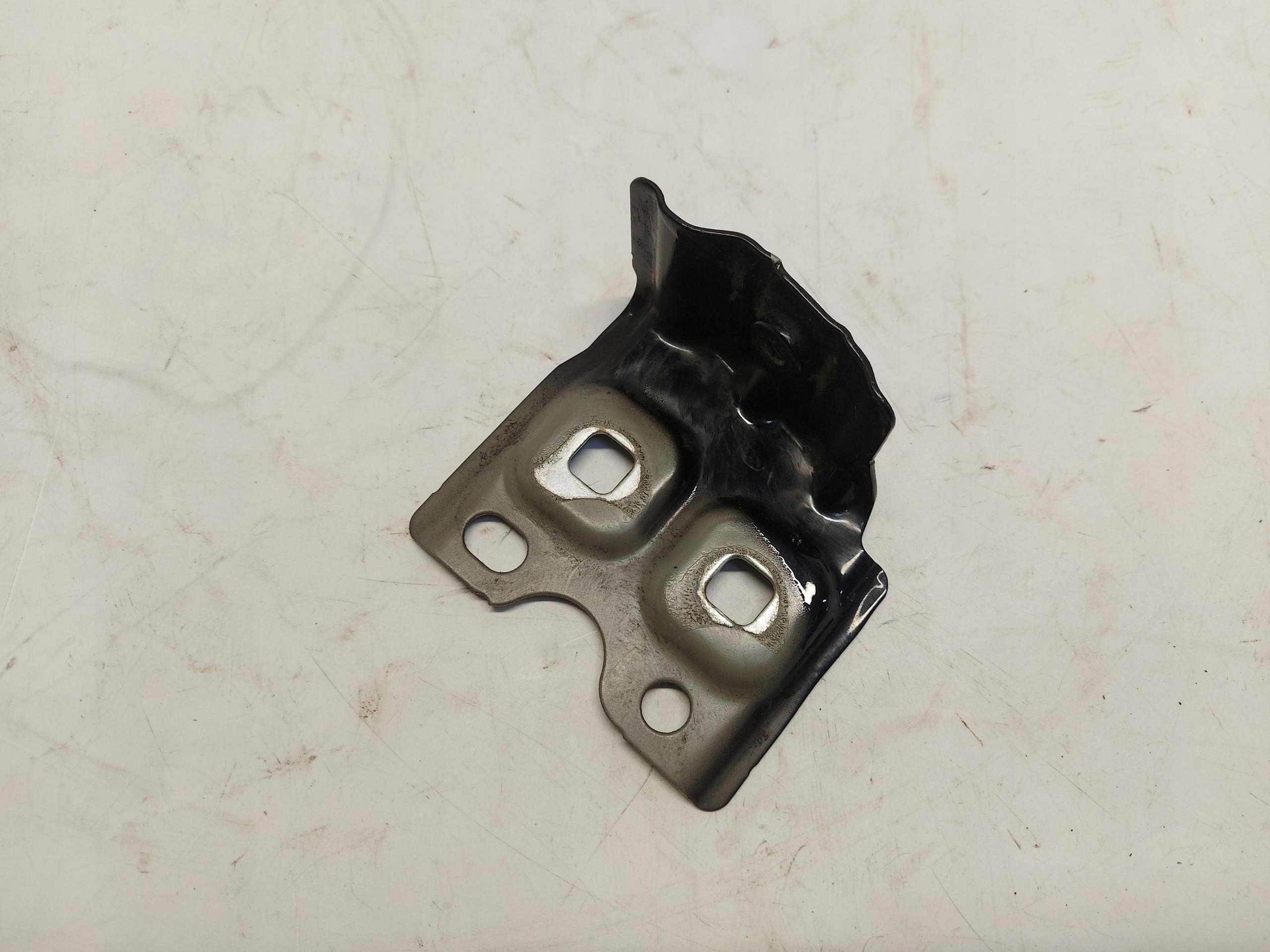 Mercedes EQA 250+ W243 Poignée Support plaque Aile Gauche Avant A1778802100