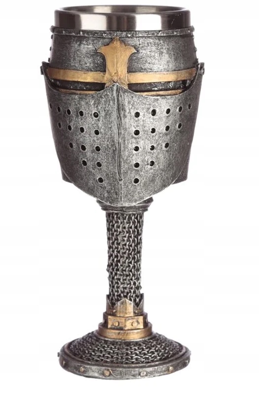 Ozdobný Stylový Kalich, Helma S Náušnicí, Rytíř, Skvělá Dekorace