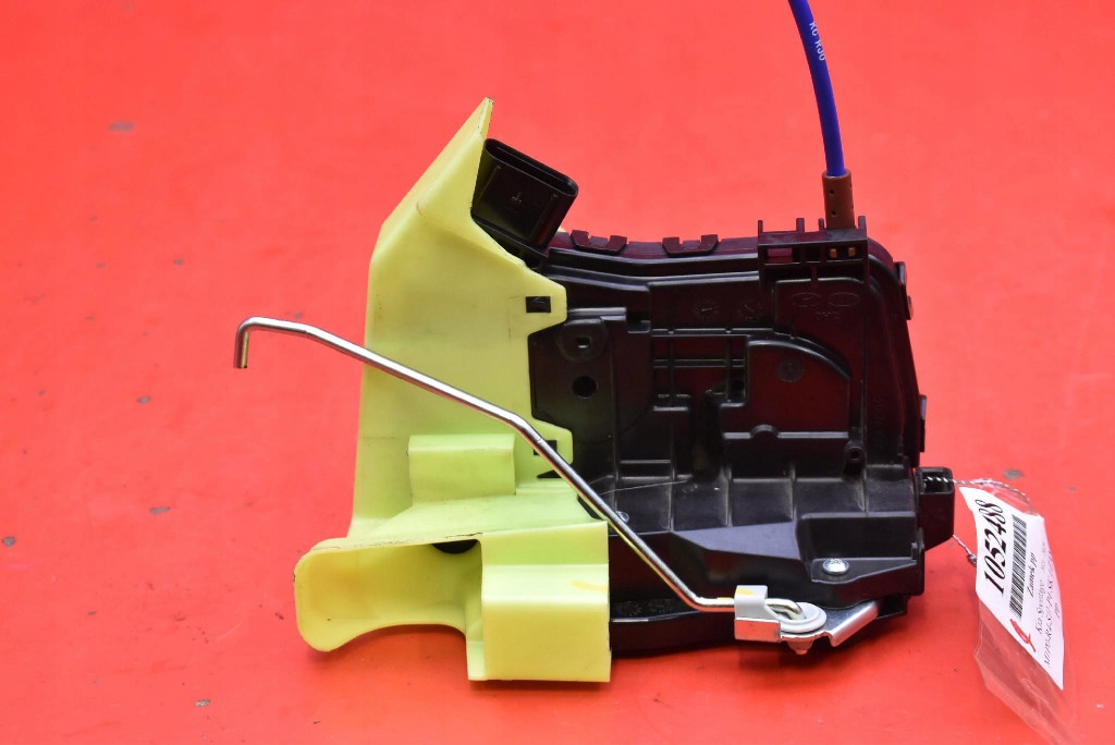 lock door right front front EU 81320-R2000 KIA SPORTAGE 5 V 21-25