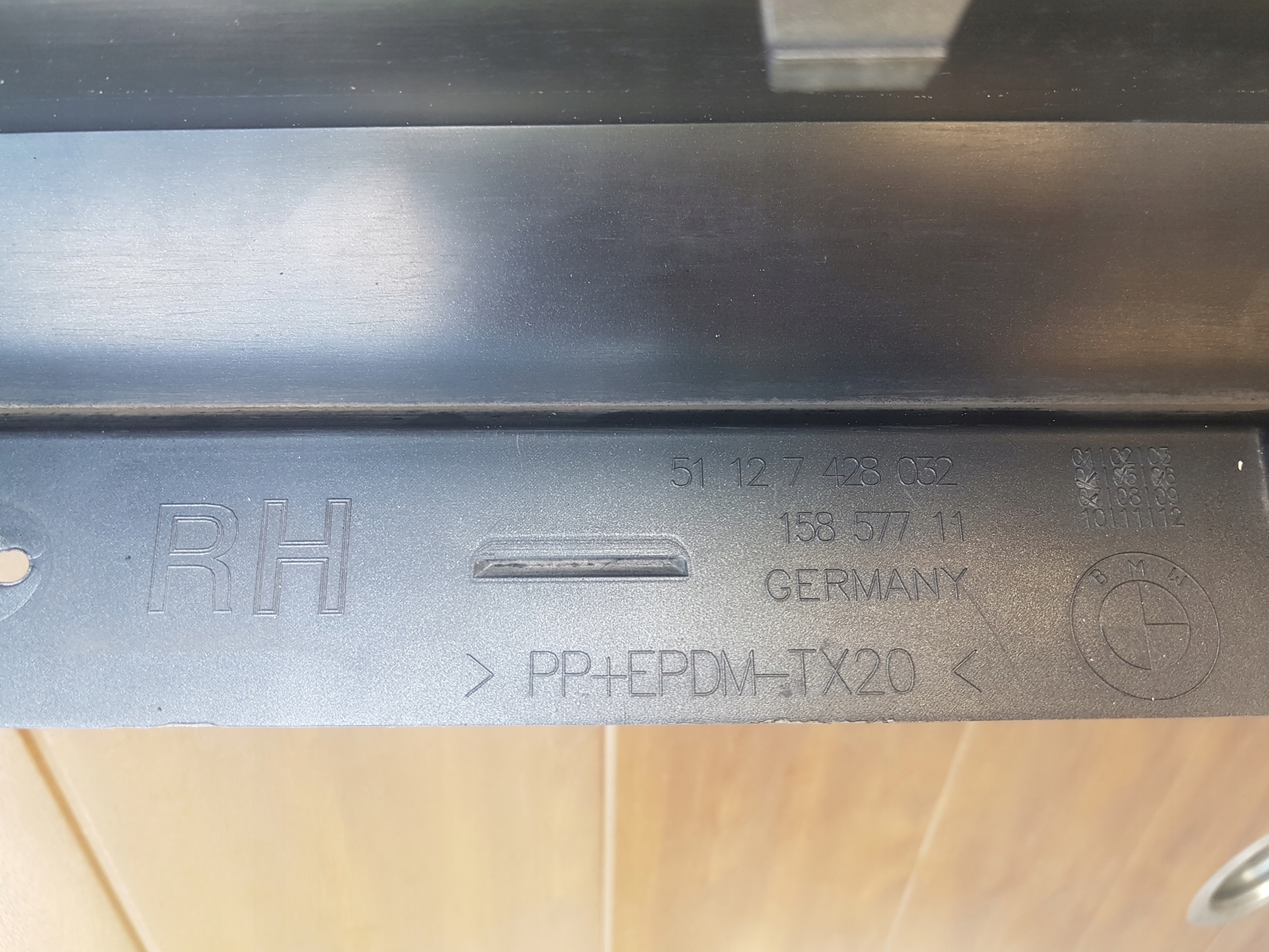 moulding threshold right BMW G20 G21 7428032