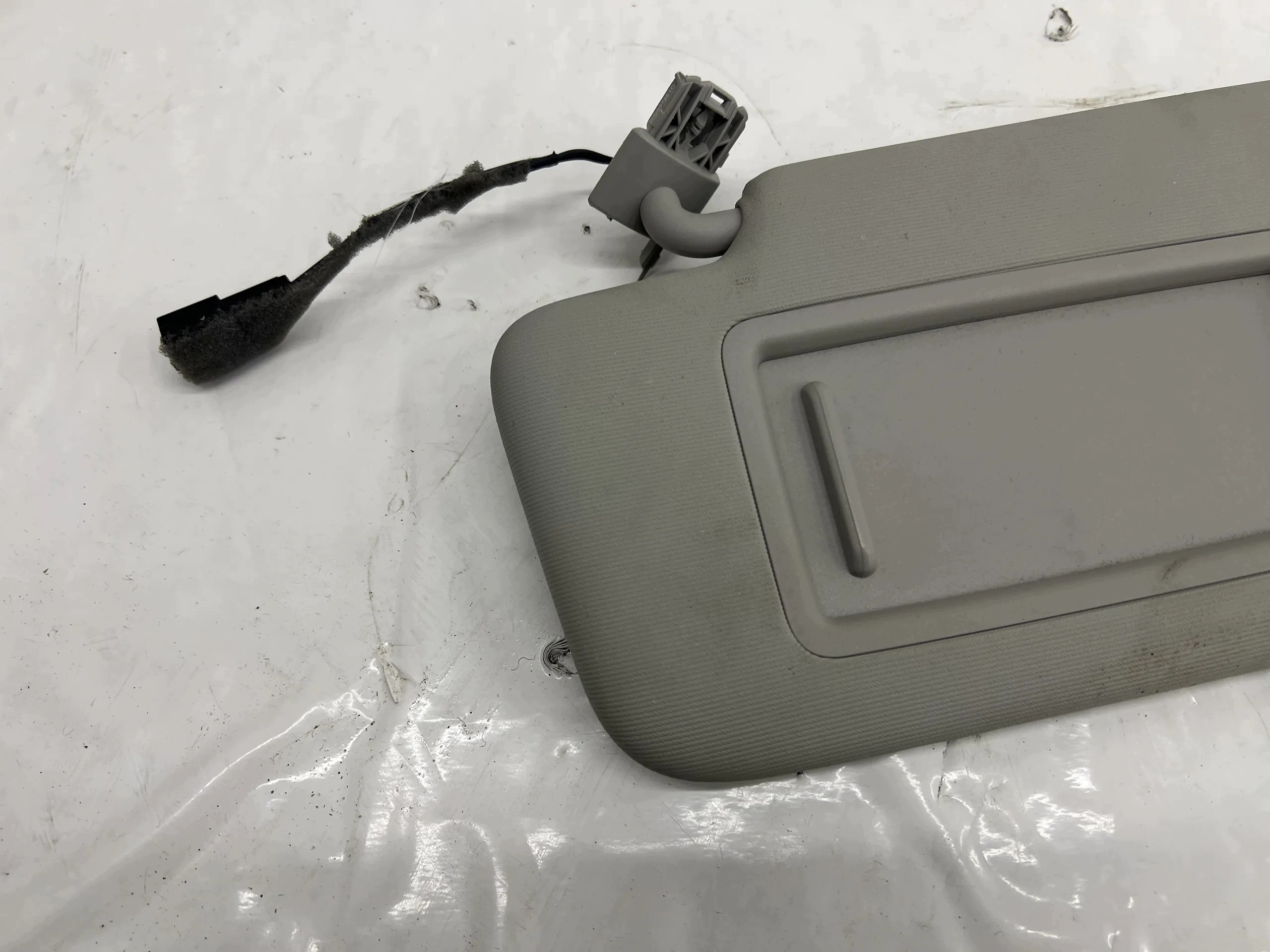 cover sun left VW GOLF VIII 8 5H0857551C
