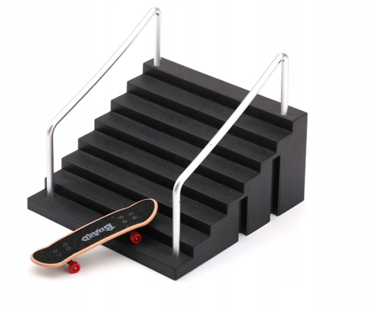 ZESTAW FINGERBOARD RAMPA SKATEPARK + DESKOROLKA Marka Regmag