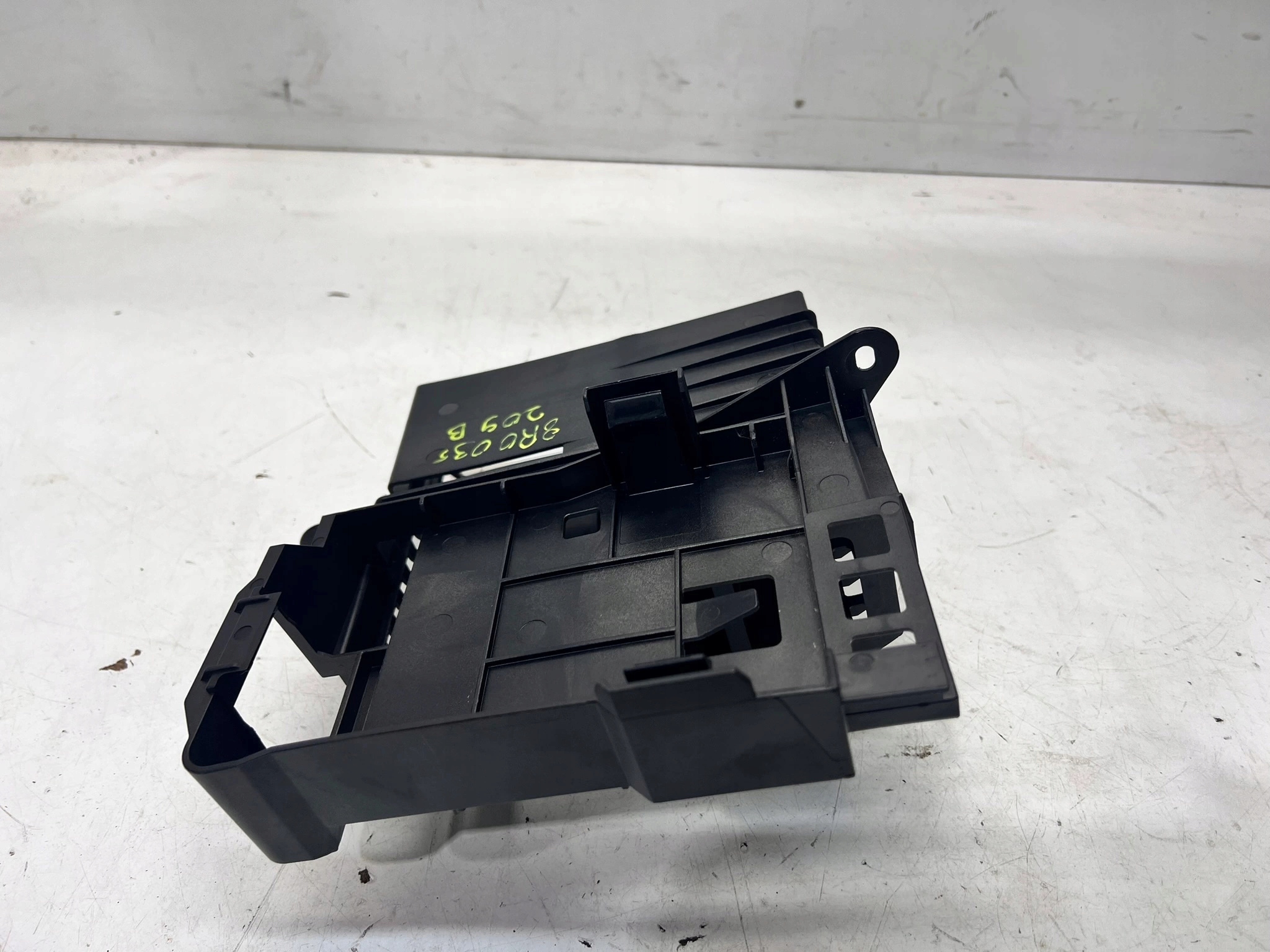 Halter Halter der Navigation AUDI Q5 8R 8R0035209B