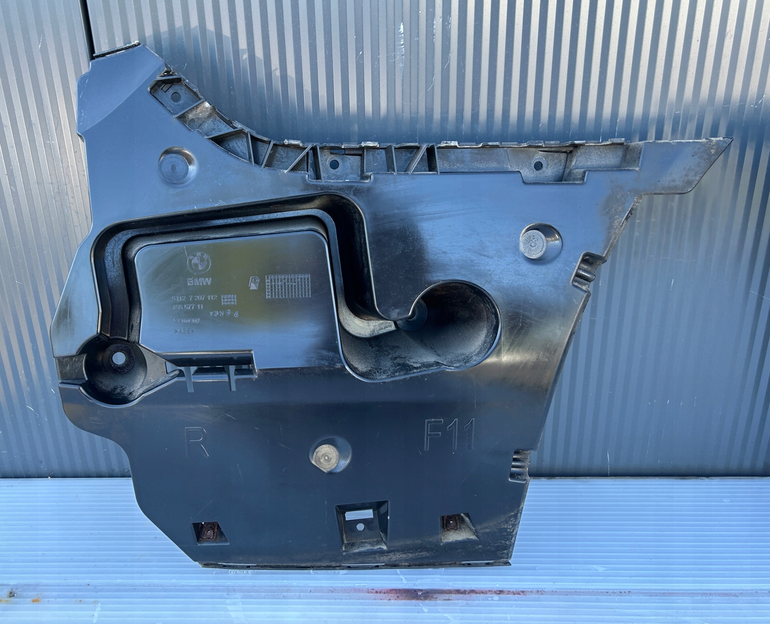 bumper bracket rear part right left BMW 5 F11