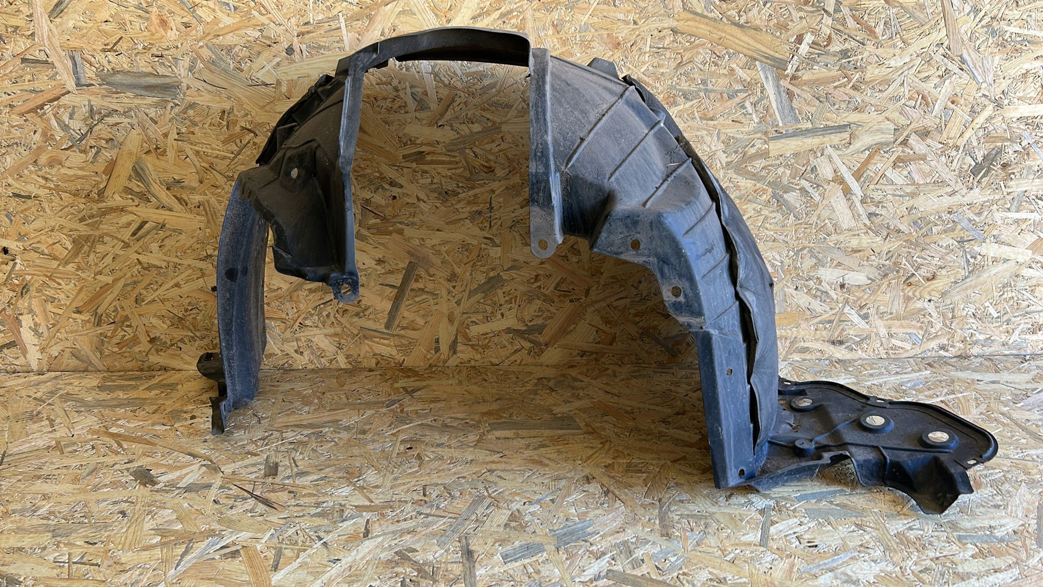 mudguard left left front front NISSAN X-TRAIL T31 08-13