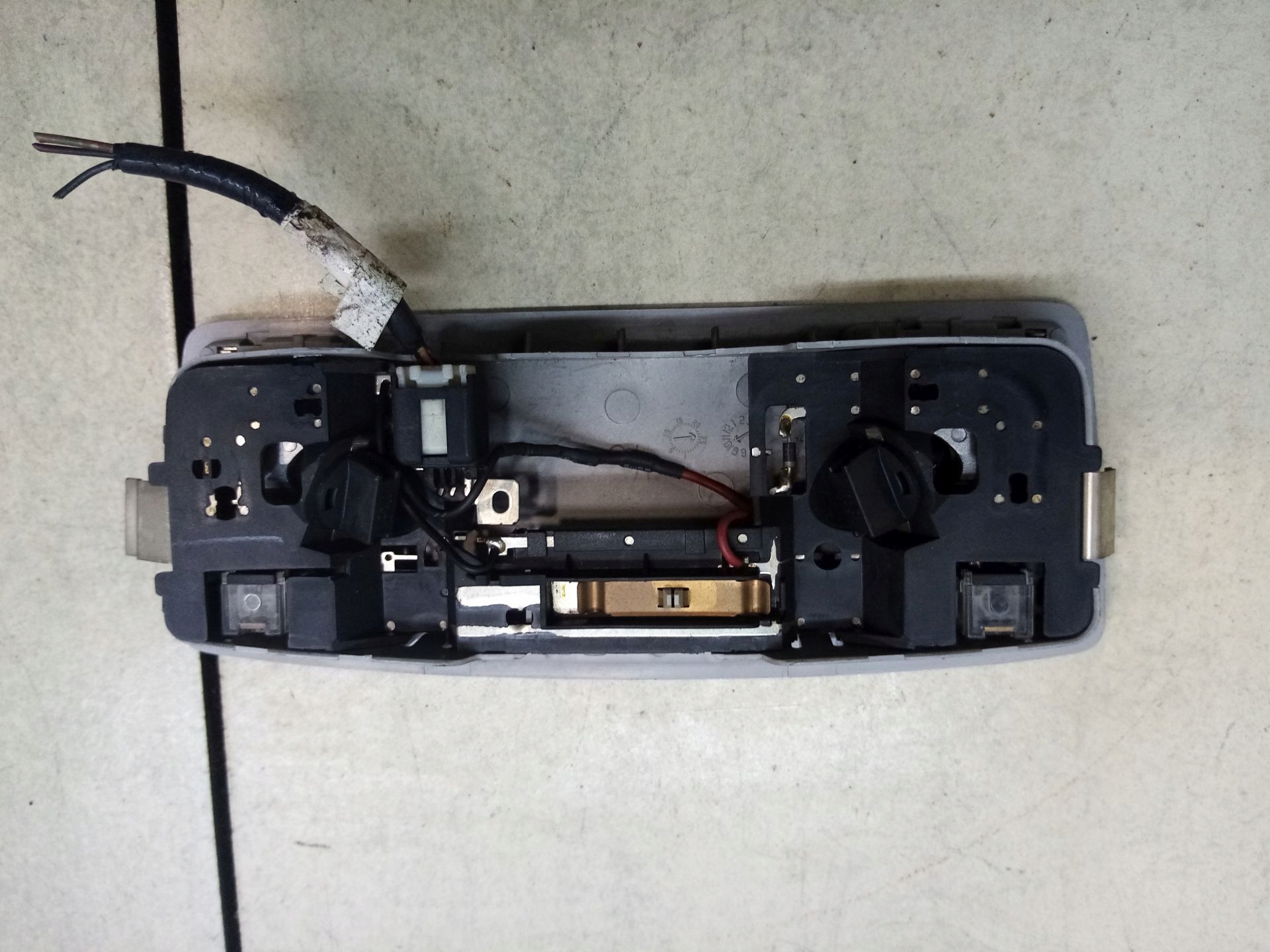 FANALE CIELO INTERNO MAZDA 3 1.6 TDCI