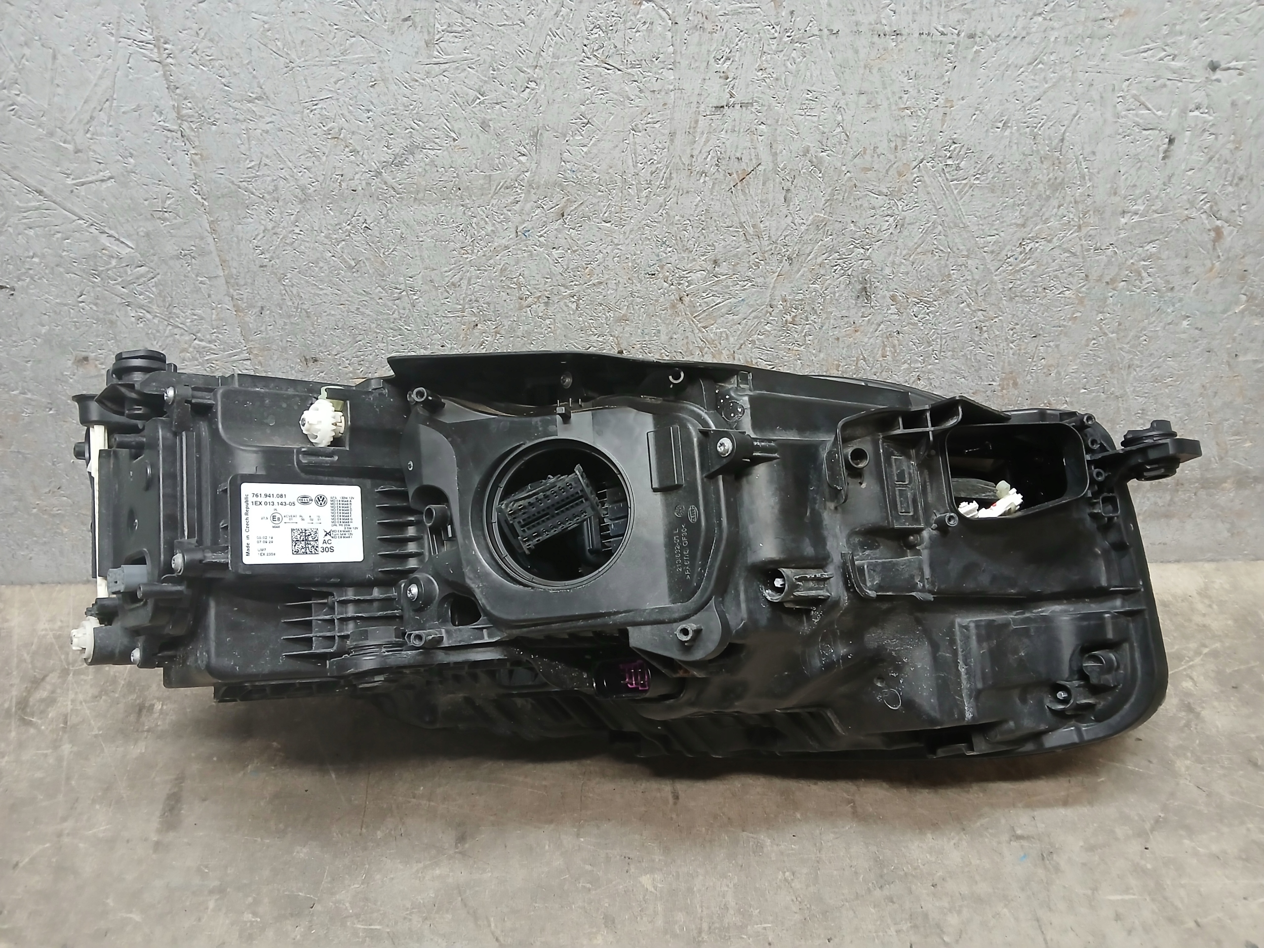 light front left VW TOUAREG III 3 760 FULL LED 760941081