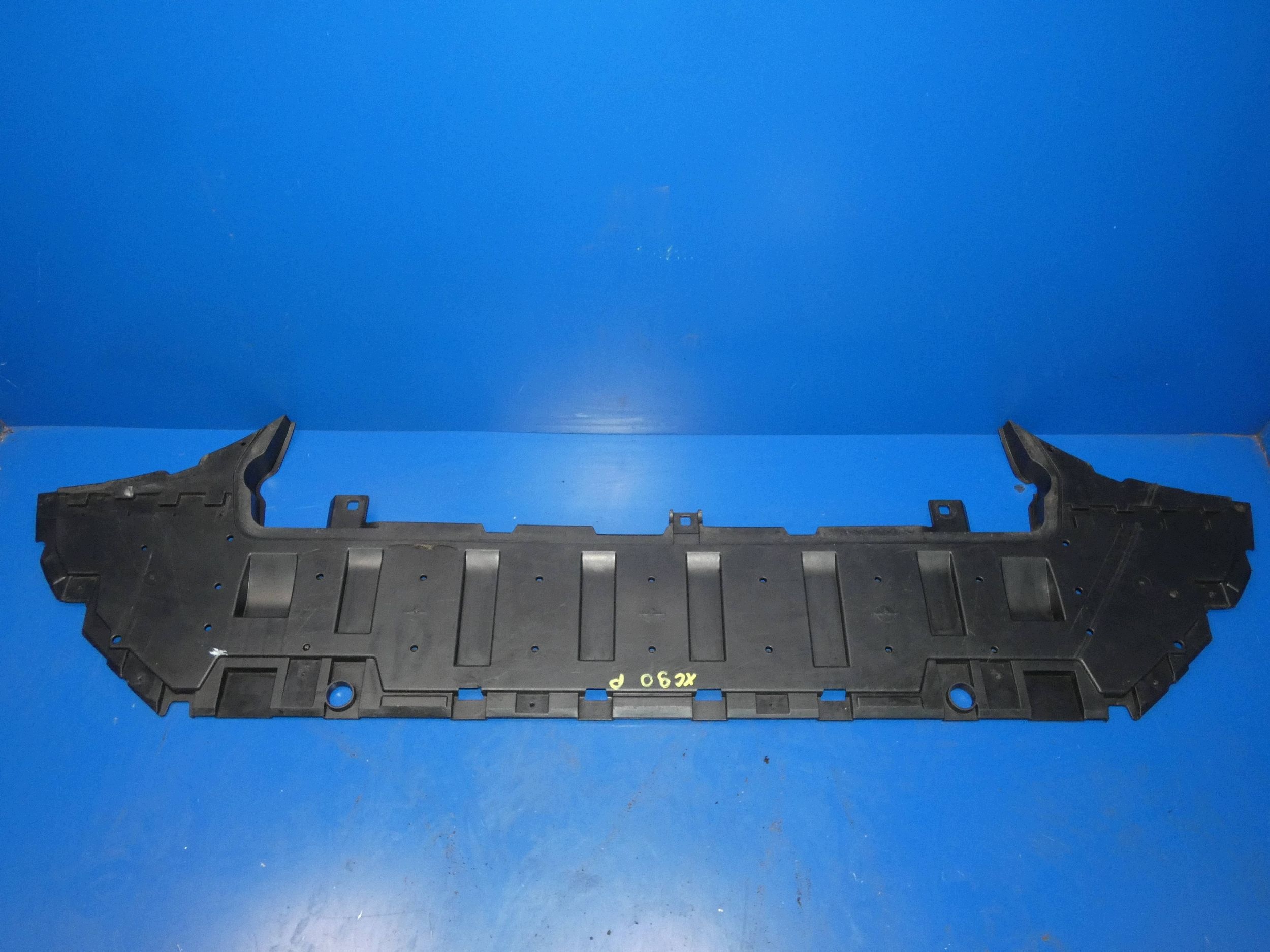 VOLVO XC90 II cover below bumper radiator front front