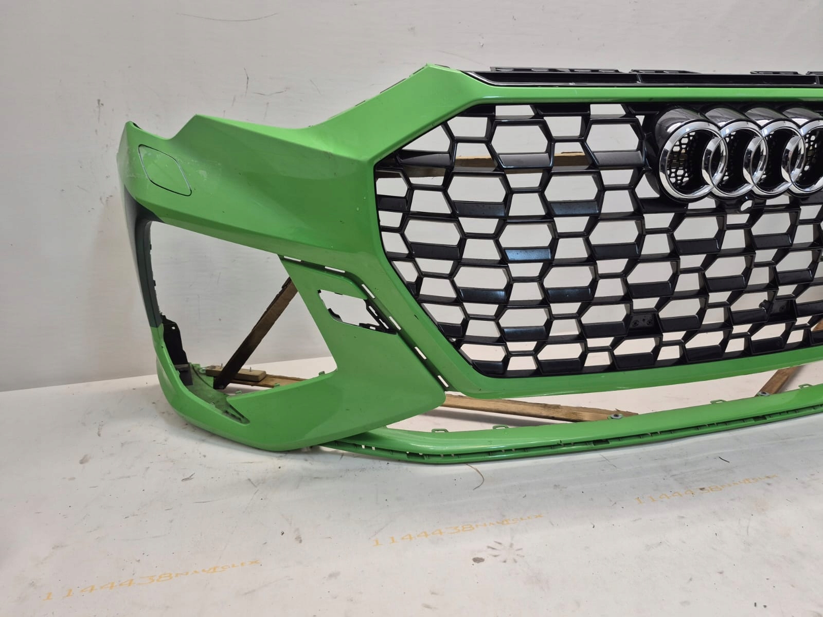 AUDI RSQ3 83A 19- bumper front front grill SPR 83A807437K
