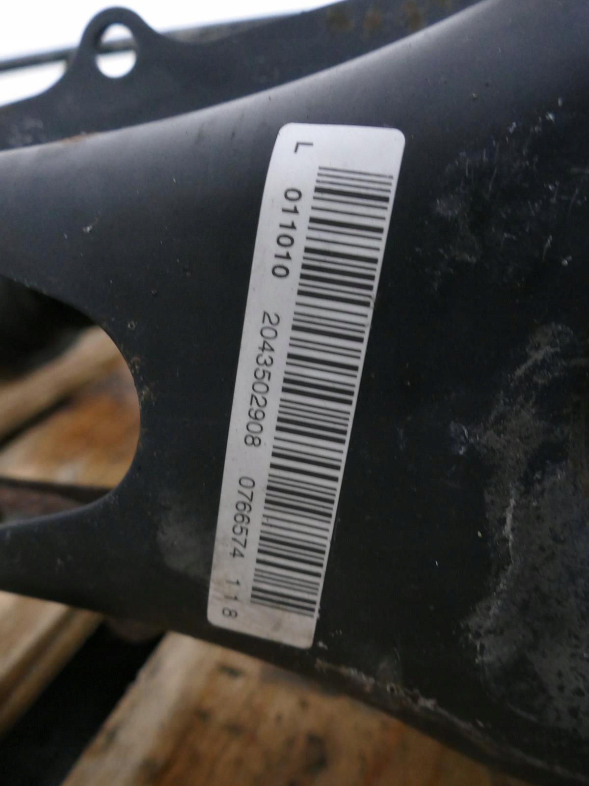 MERCEDES W207 A207 swing semi-axis arm left rear part