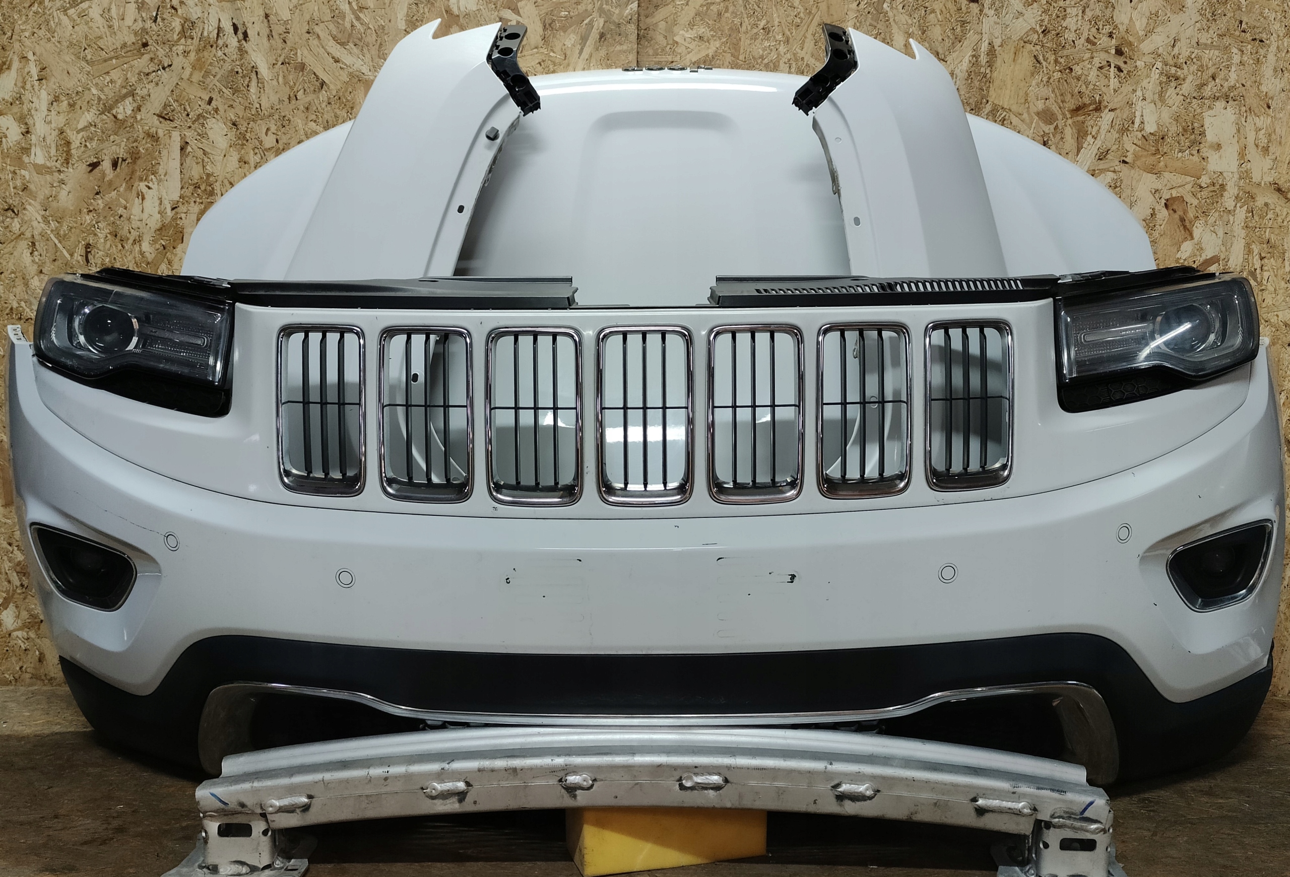 KOMPLETNY PRZÓD JEEP GRAND CHEROKEE WK2 LIFT 3.0CRD 6x PDC MASKA BŁOTNIK