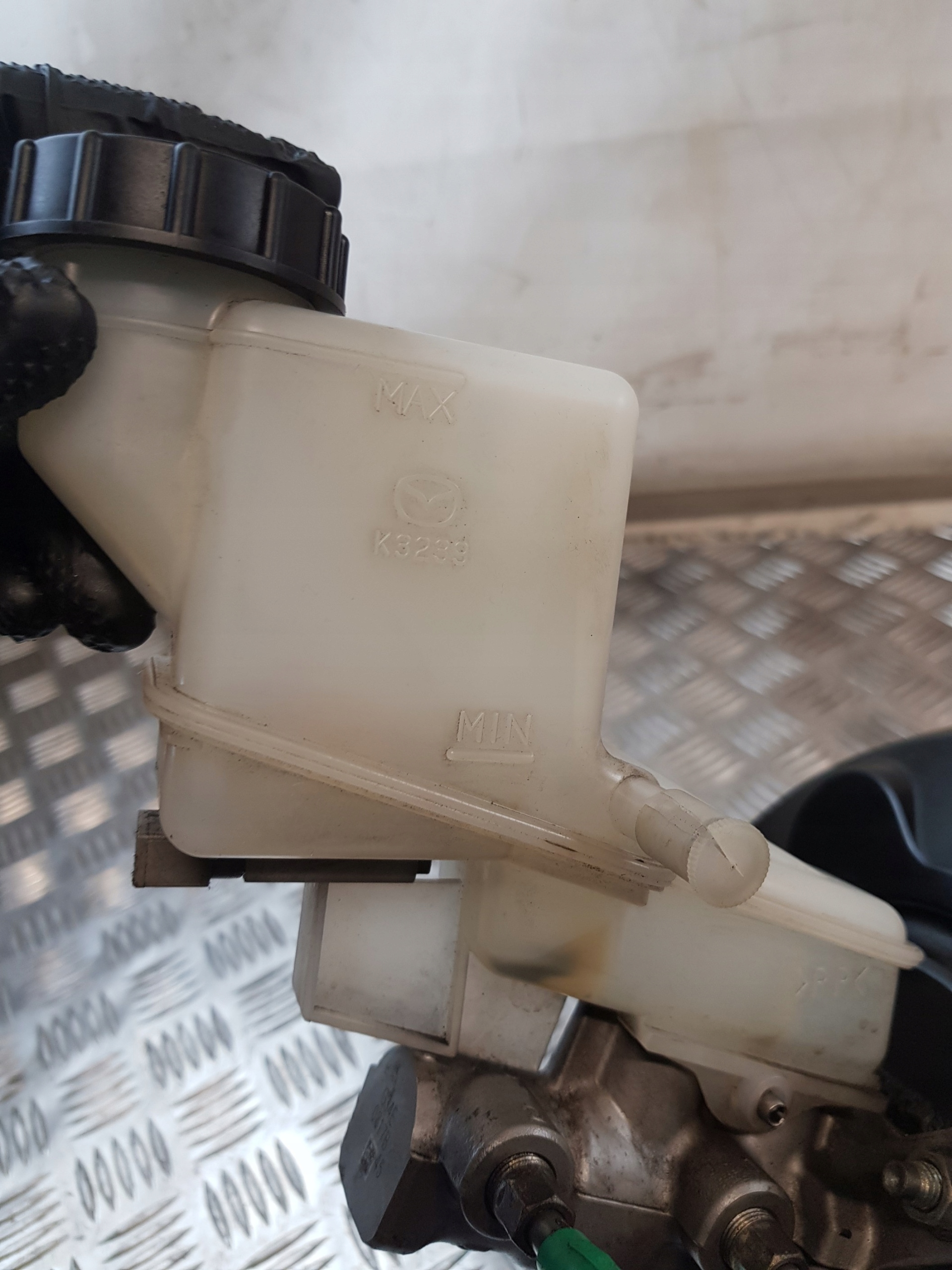 servo servofreno GAN643800 MAZDA 6 II GH 2.0 11R