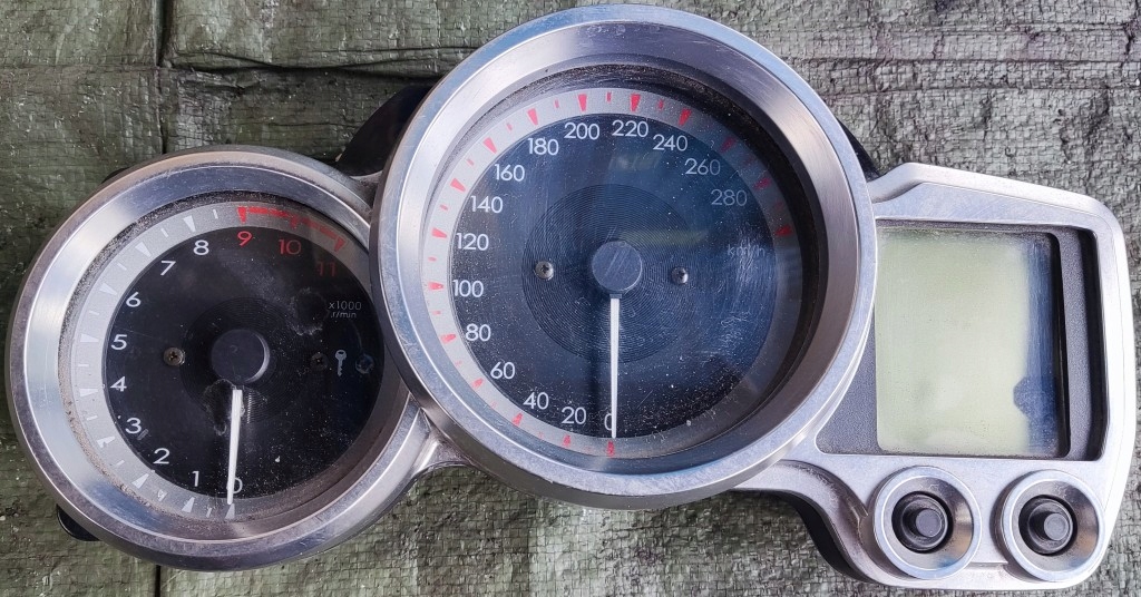 3P600-00 - Yamaha FJR 1300 06-12 лічильник