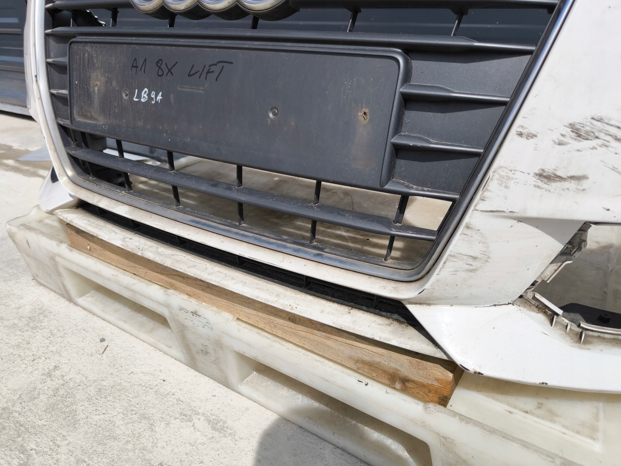bumper front complete AUDI A1 8X 8XA LIFT LB9A 2015-2018