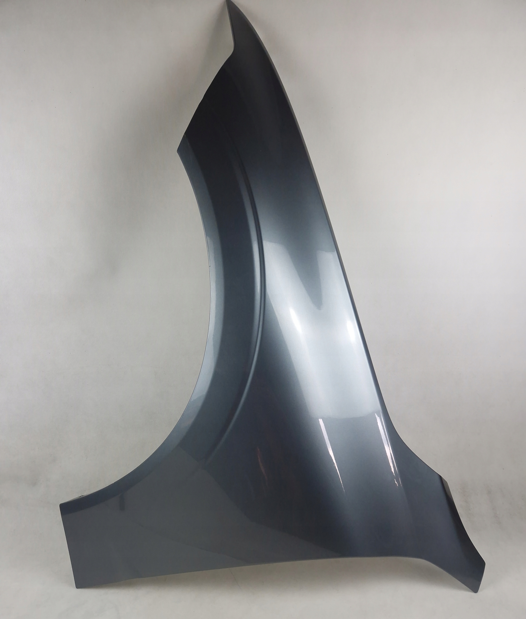 VOLVO XC 60 II BŁOTNIK PRZEDNI LEWY 2017r.> handan41