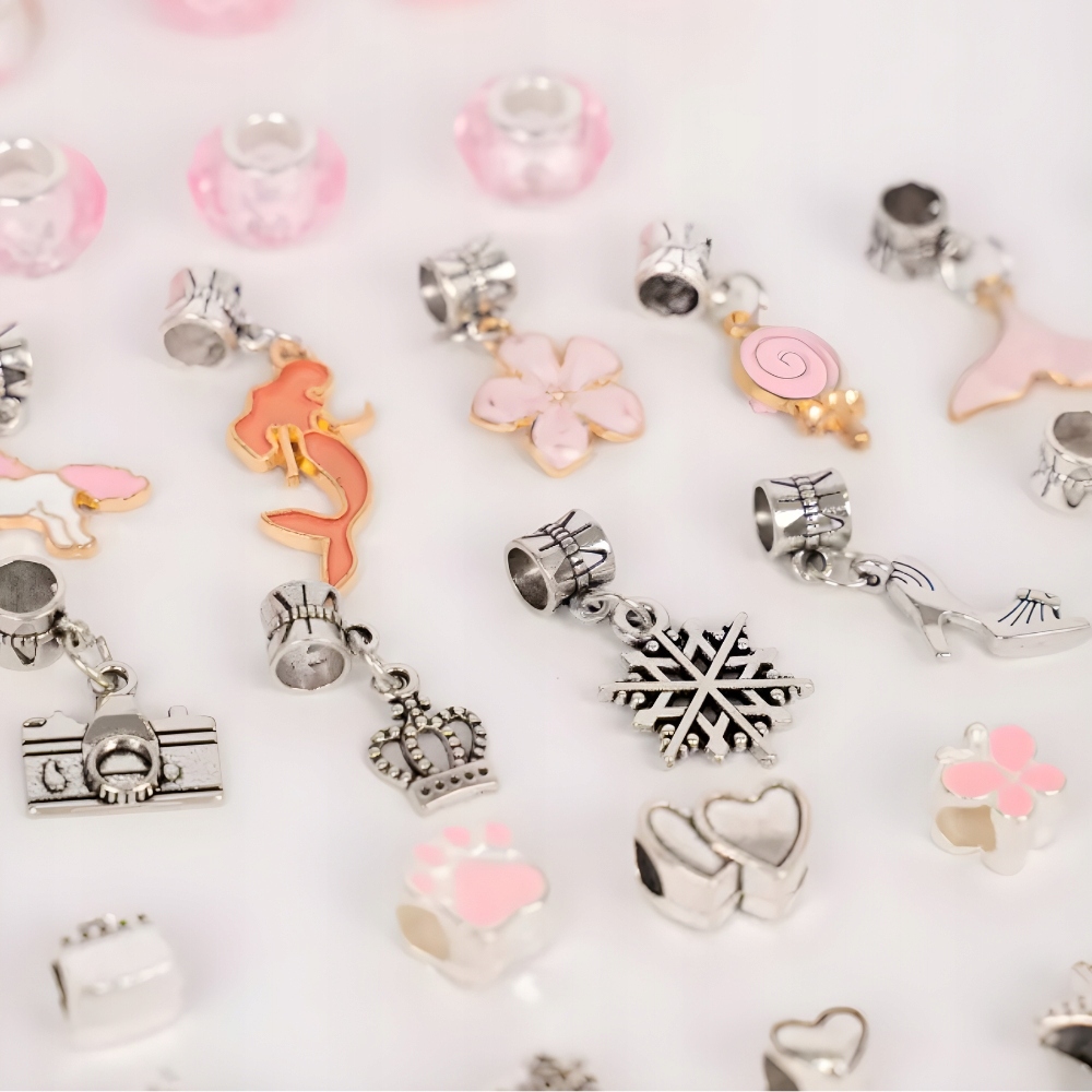 ZESTAW DO ROBIENIA BIŻUTERII KORALIKI BRANSOLETEK ZAWIESZKA CHARMS DZIECI Wysokość produktu 5 cm