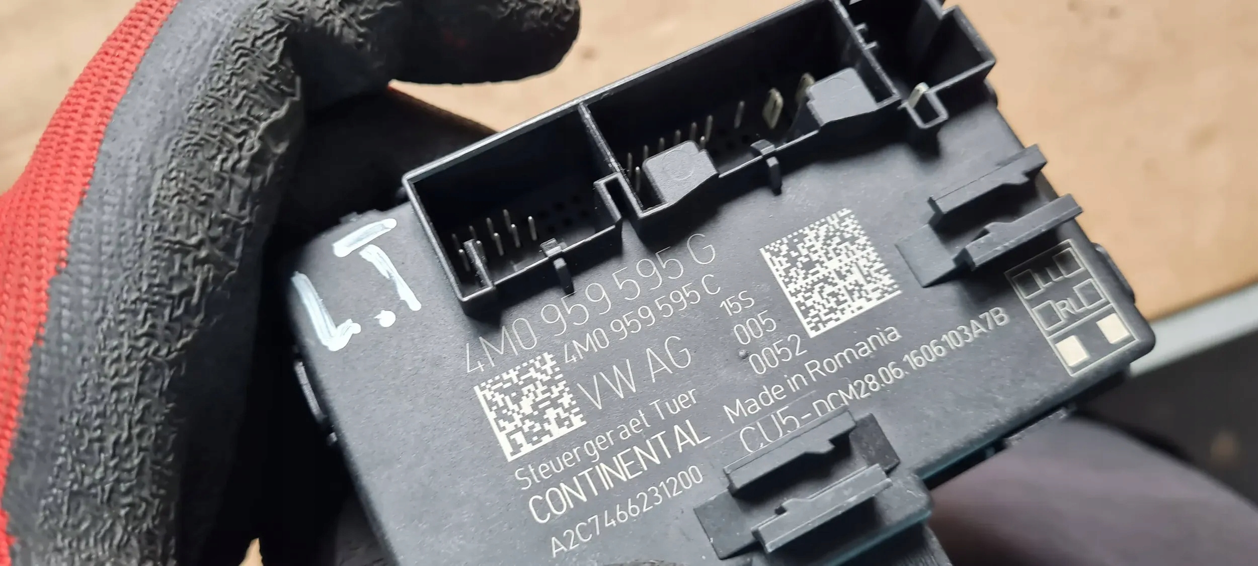 Q7 4M II module control unit door left rear part 4M0959595G