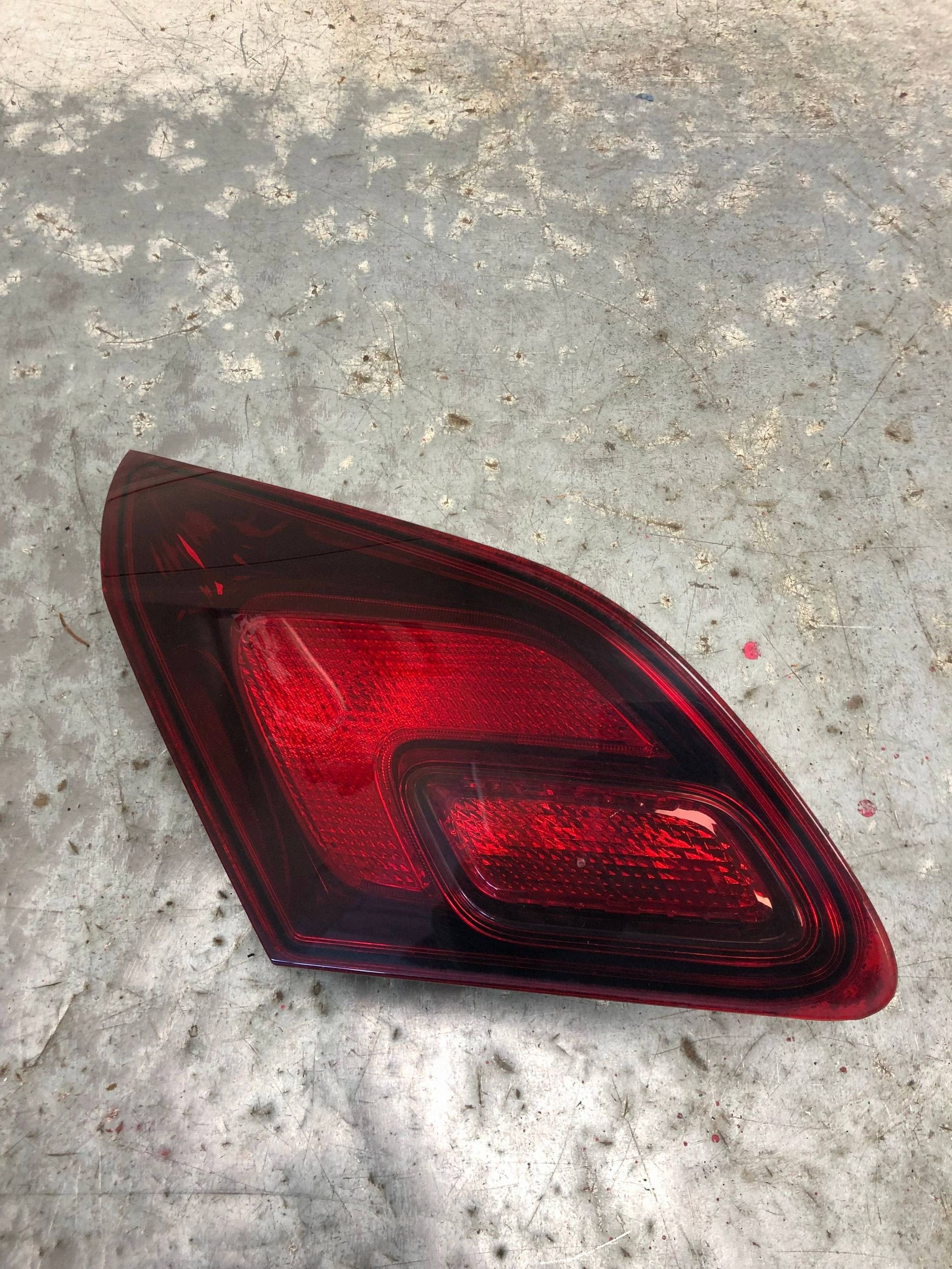 light left rear part to the bonnet OPEL ASTRA J 5D 13306461