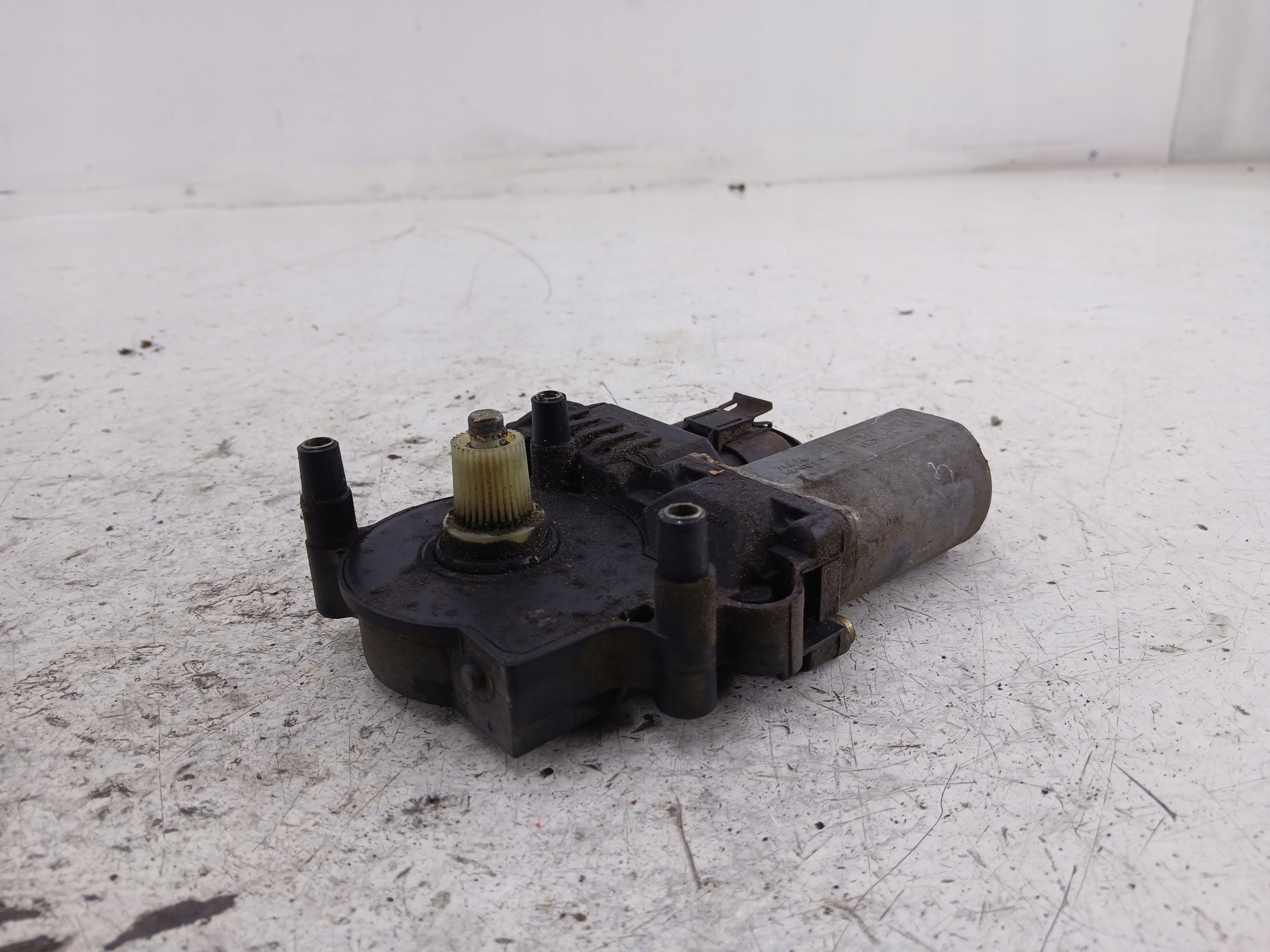 AUDI A6 C5 mini motor windows right front 0130821774