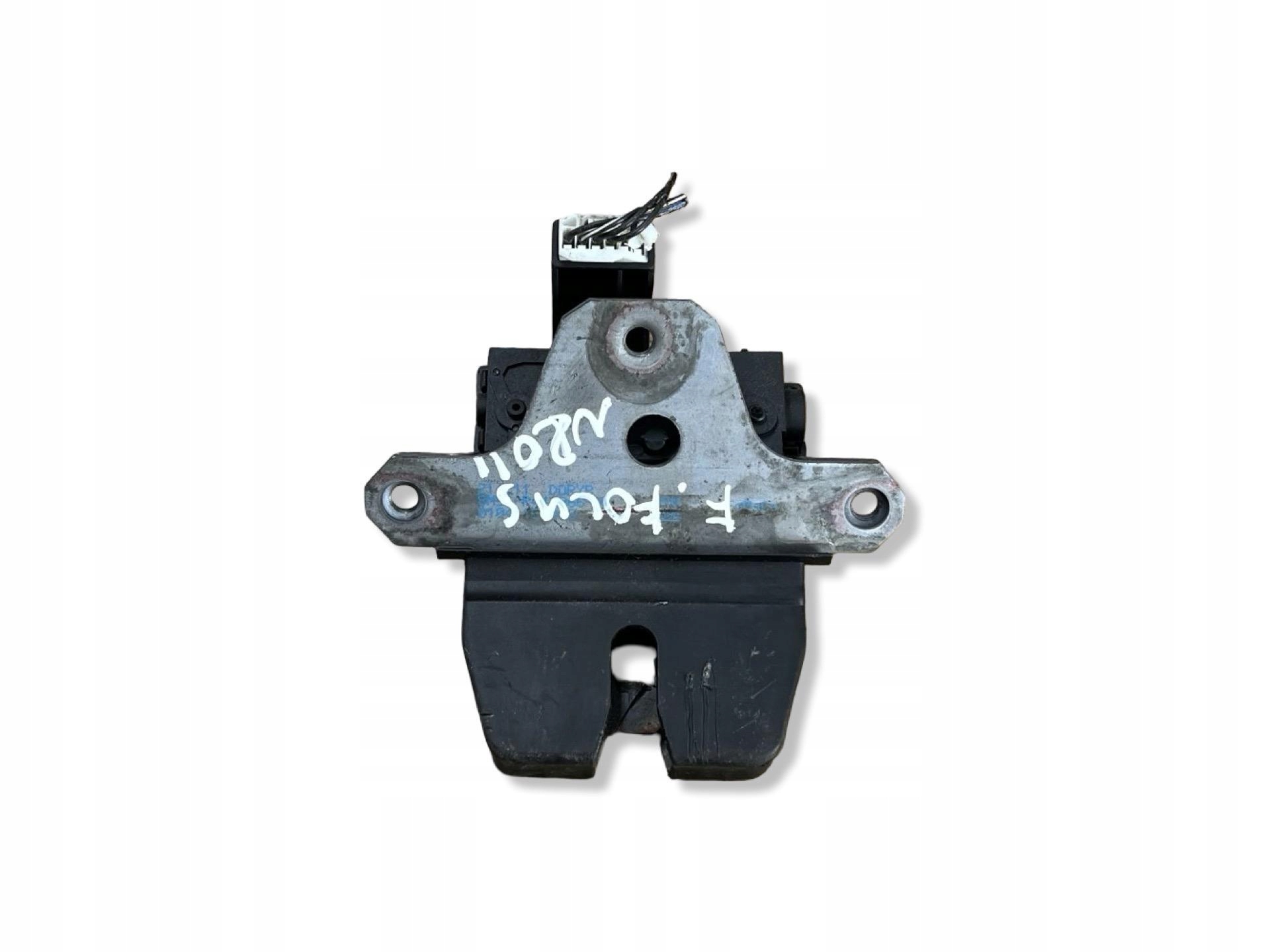 lock bonnet boot Ford Focus 3 2011 8M5T-R442A66-DA