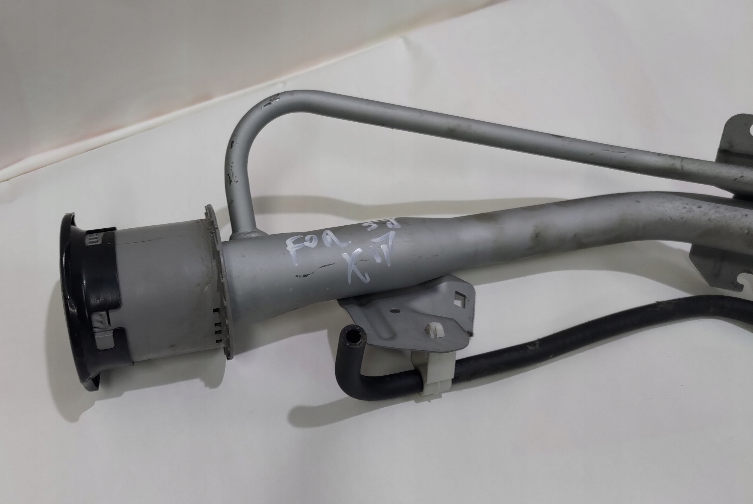 RURA WLEWU WLEW PALIWA SUBARU FORESTER 2.0 XT SJ IV13- Numer katalogowy części RURA WLEWU WLEW PALIWA SUBARU FORESTER 2.0 XT SJ IV13-