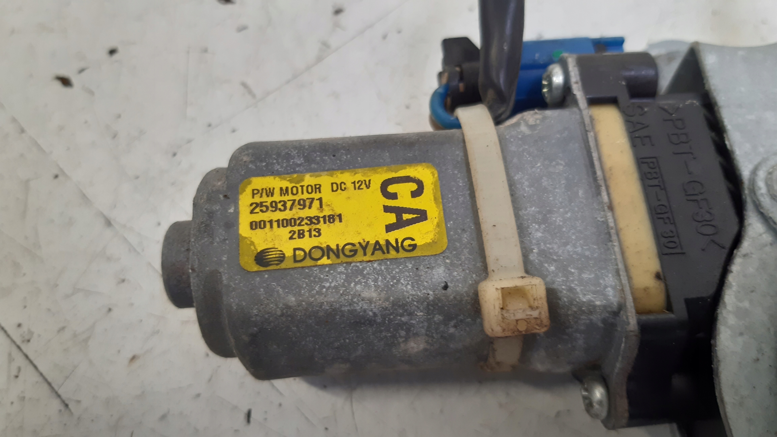 window regulator left rear part 25937971 Chevrolet Captiva