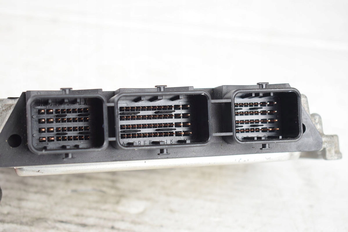 computer control unit PEUGEOT 1.6 HDI 9660324180