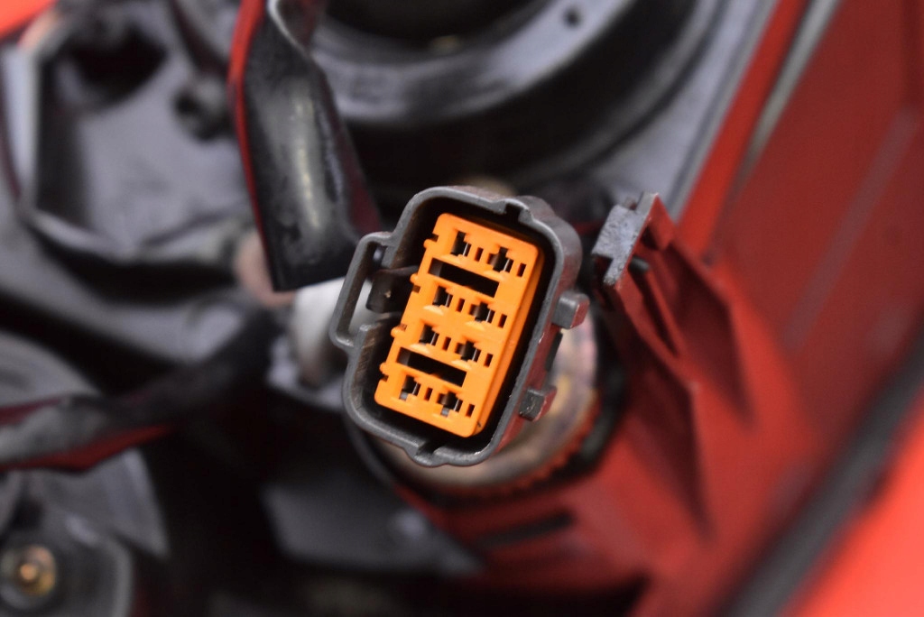 REFLEKTOR left light front EU 3M71-13W030-AF MAZDA 2 II DY 03-05