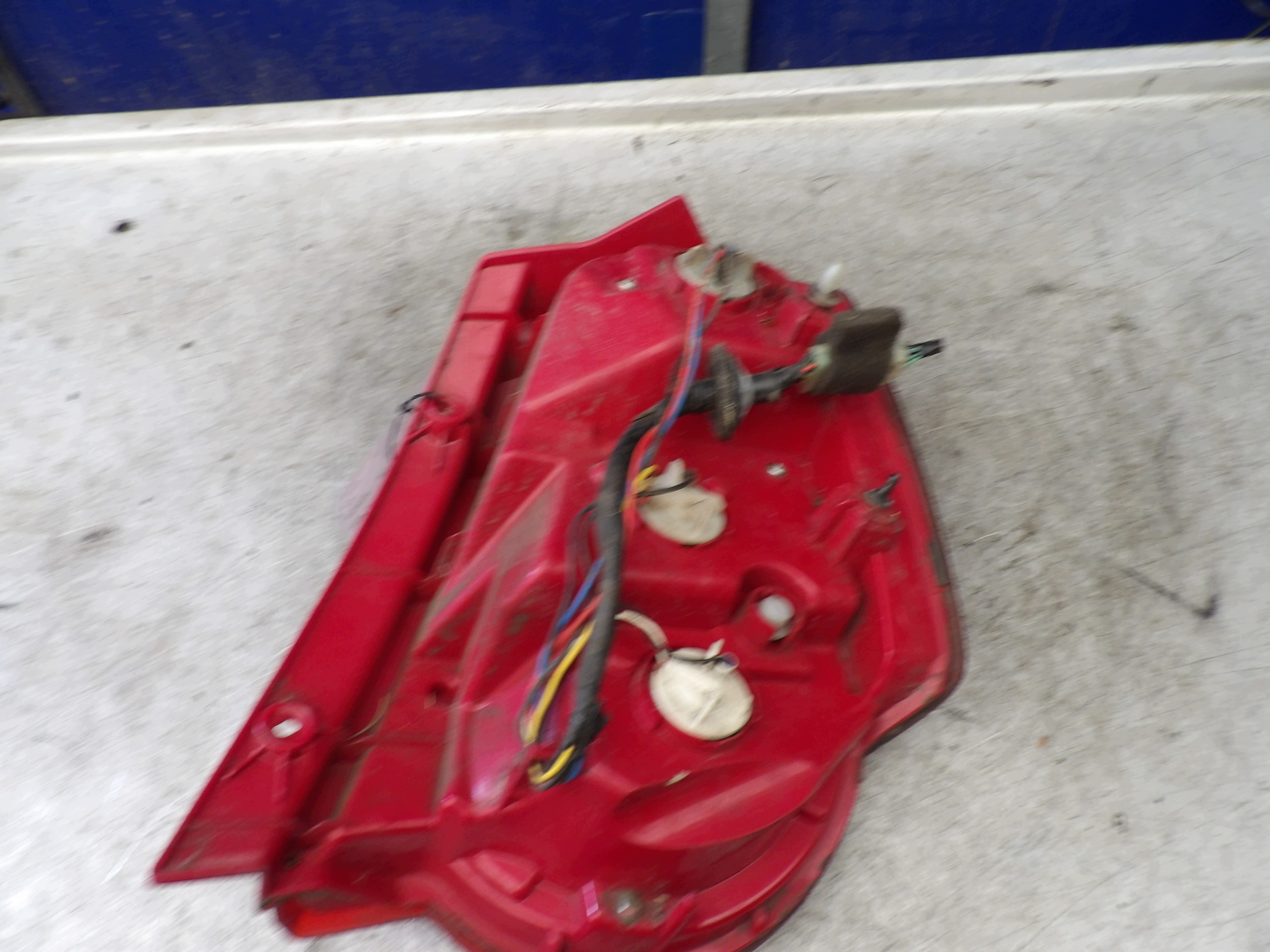 Chevrolet Aveo II T250 light rear left HB