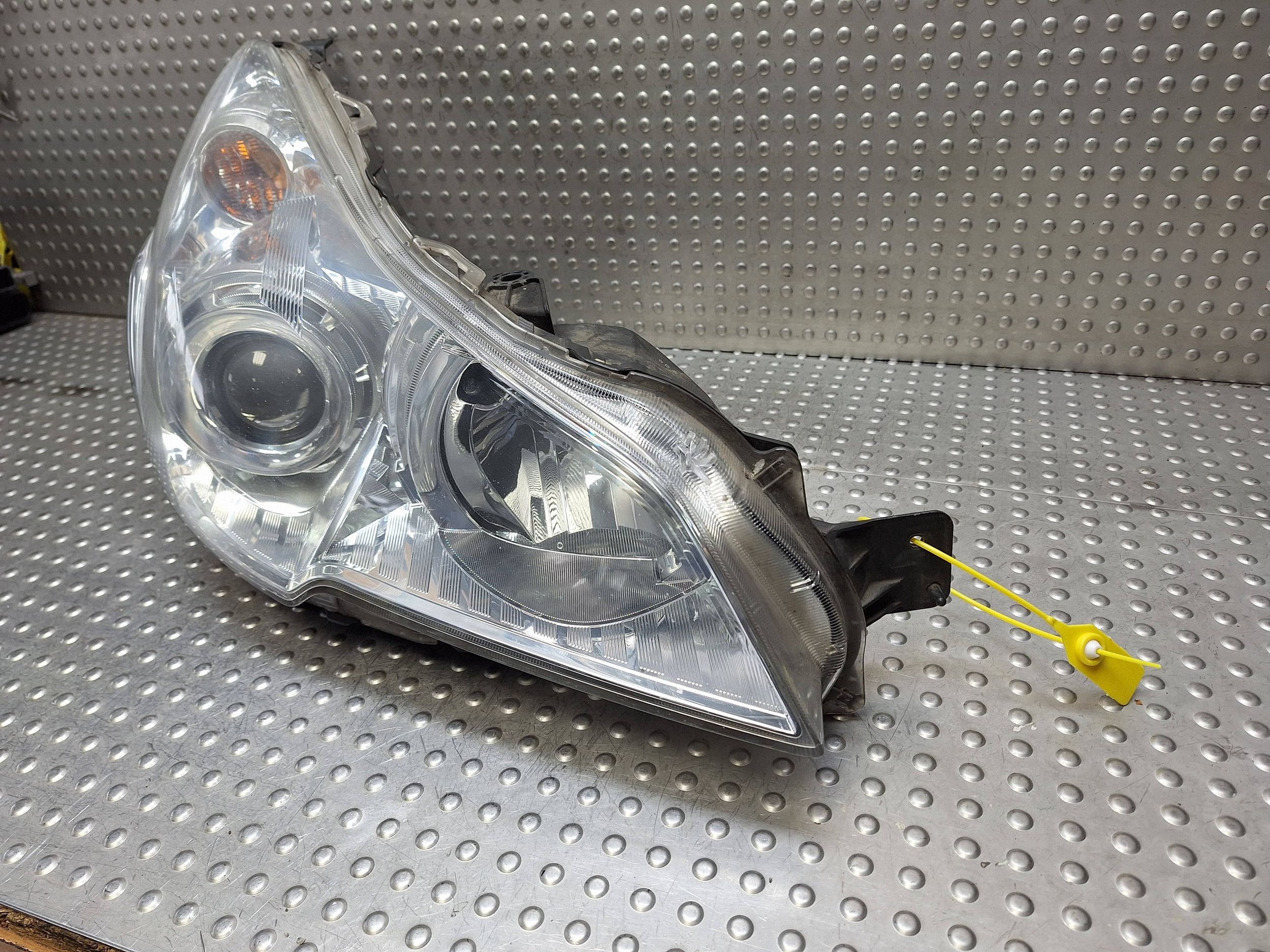 XENON right REFLEKTOR SUBARU LEGACY OUTBACK 09-12 EU