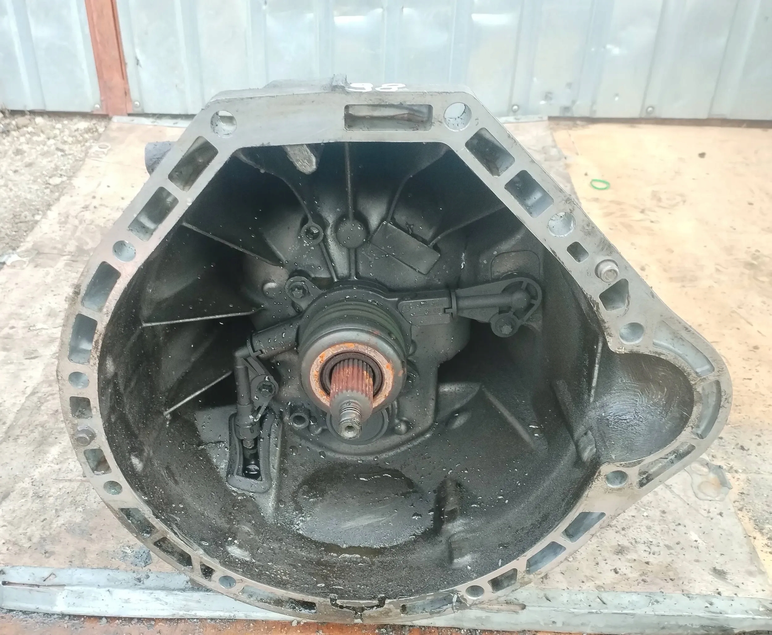 Getriebe MERCEDES W203 1.8B R2032610501