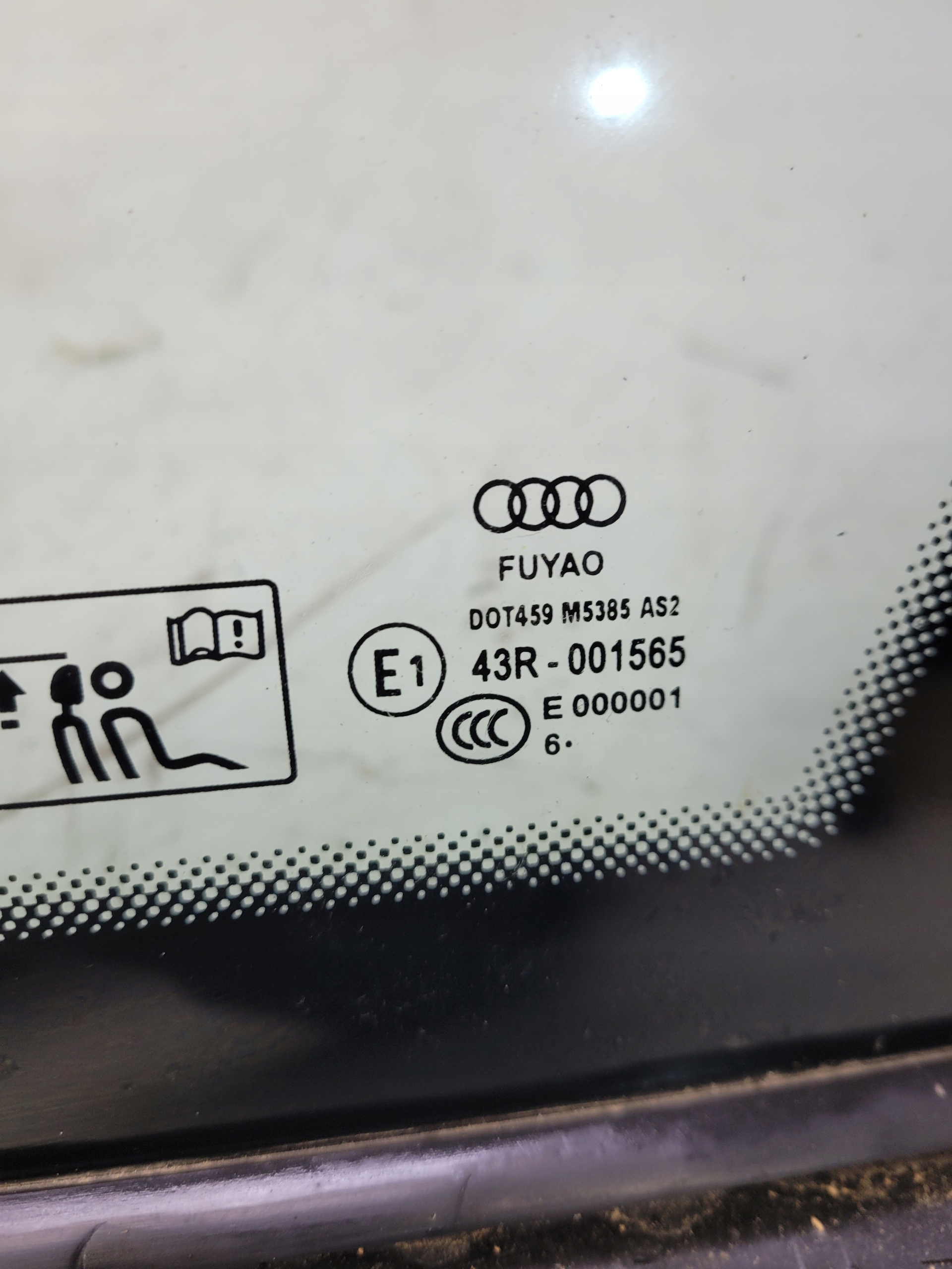 window bodywork right rear part AUDI A4 B9 8W9 AVANT KOMBI 2016R original !!!