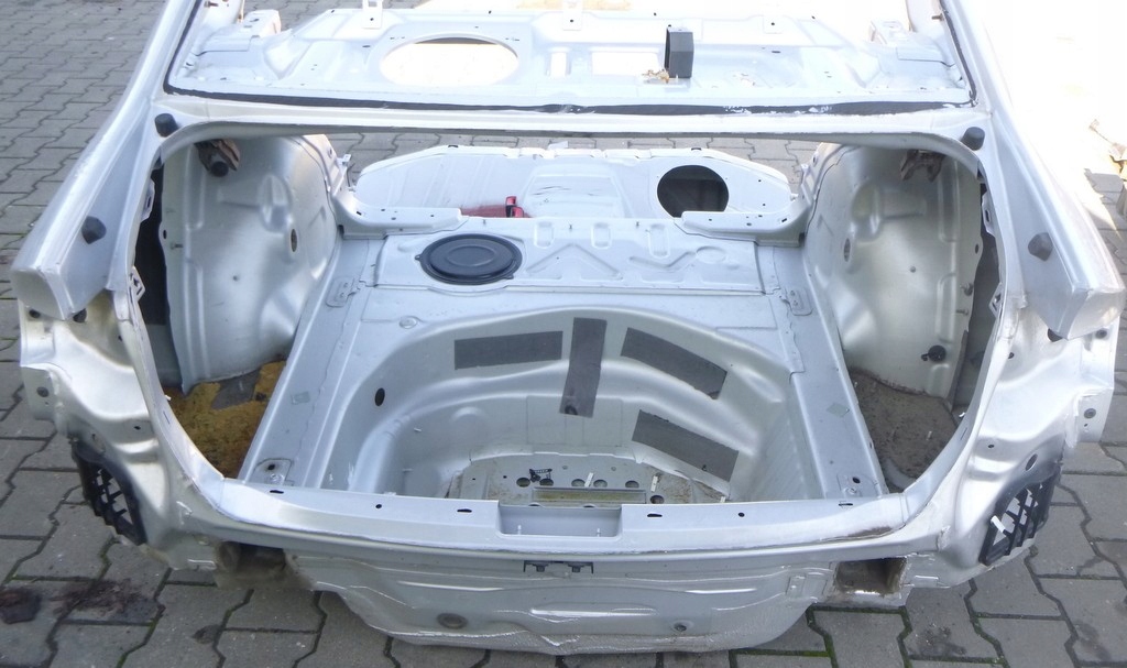 00000 - Audi A4 B8 Задній Ремінь