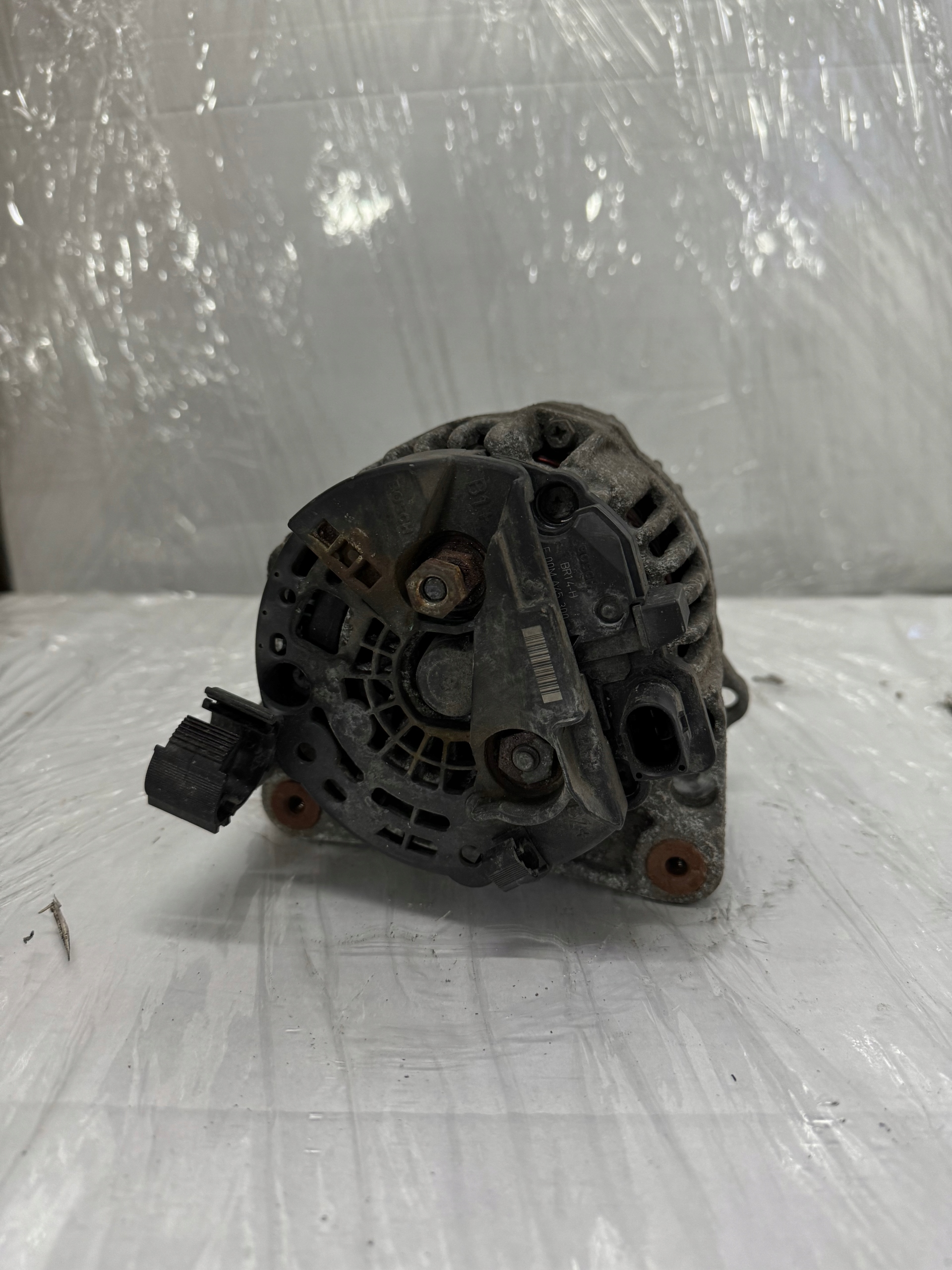 VW T5 LIFT T6 AMAROK 2.0 TDI ALTERNATOR Original