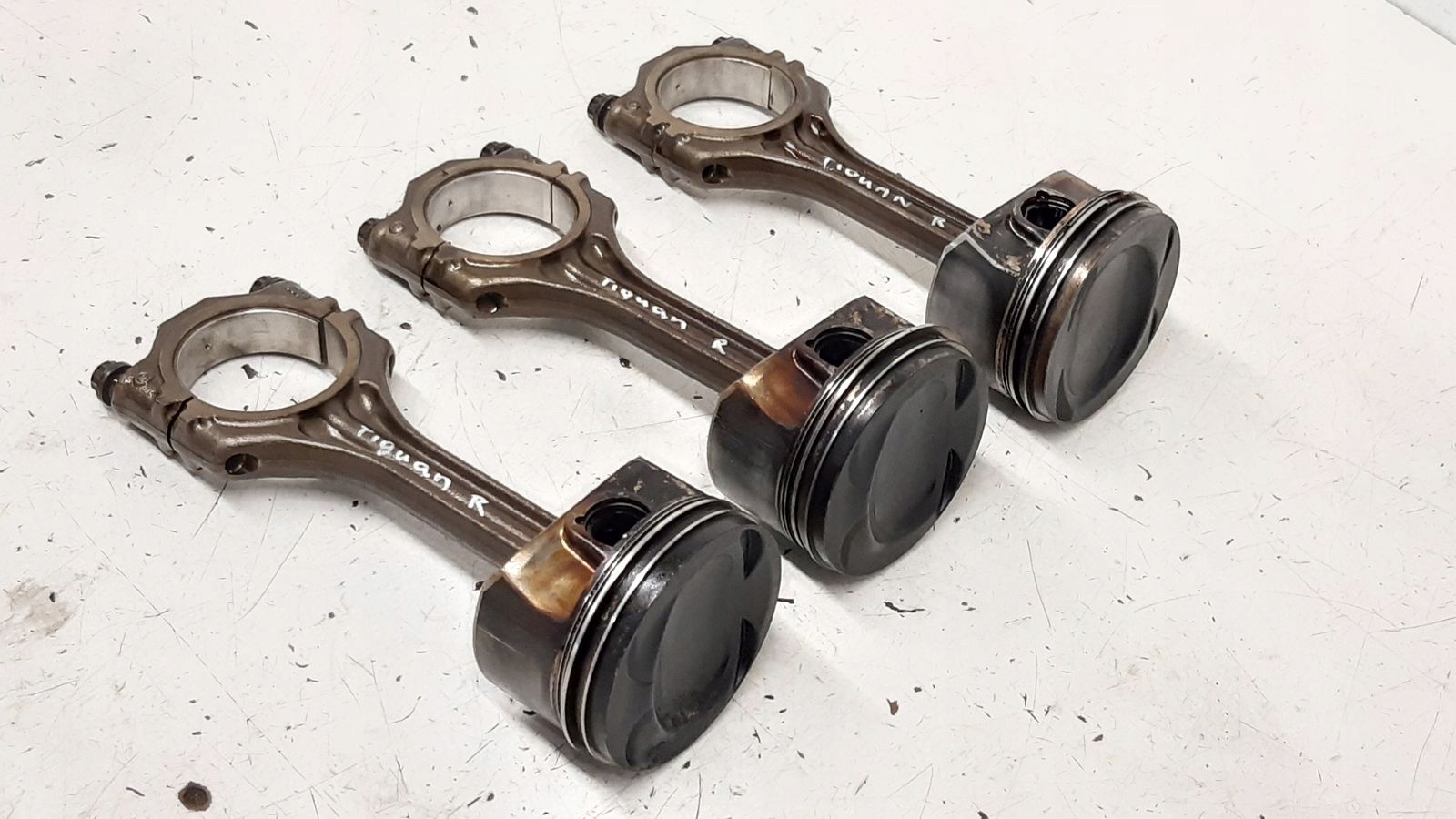 piston connecting rod VW Tiguan 1,4 TSI BWK