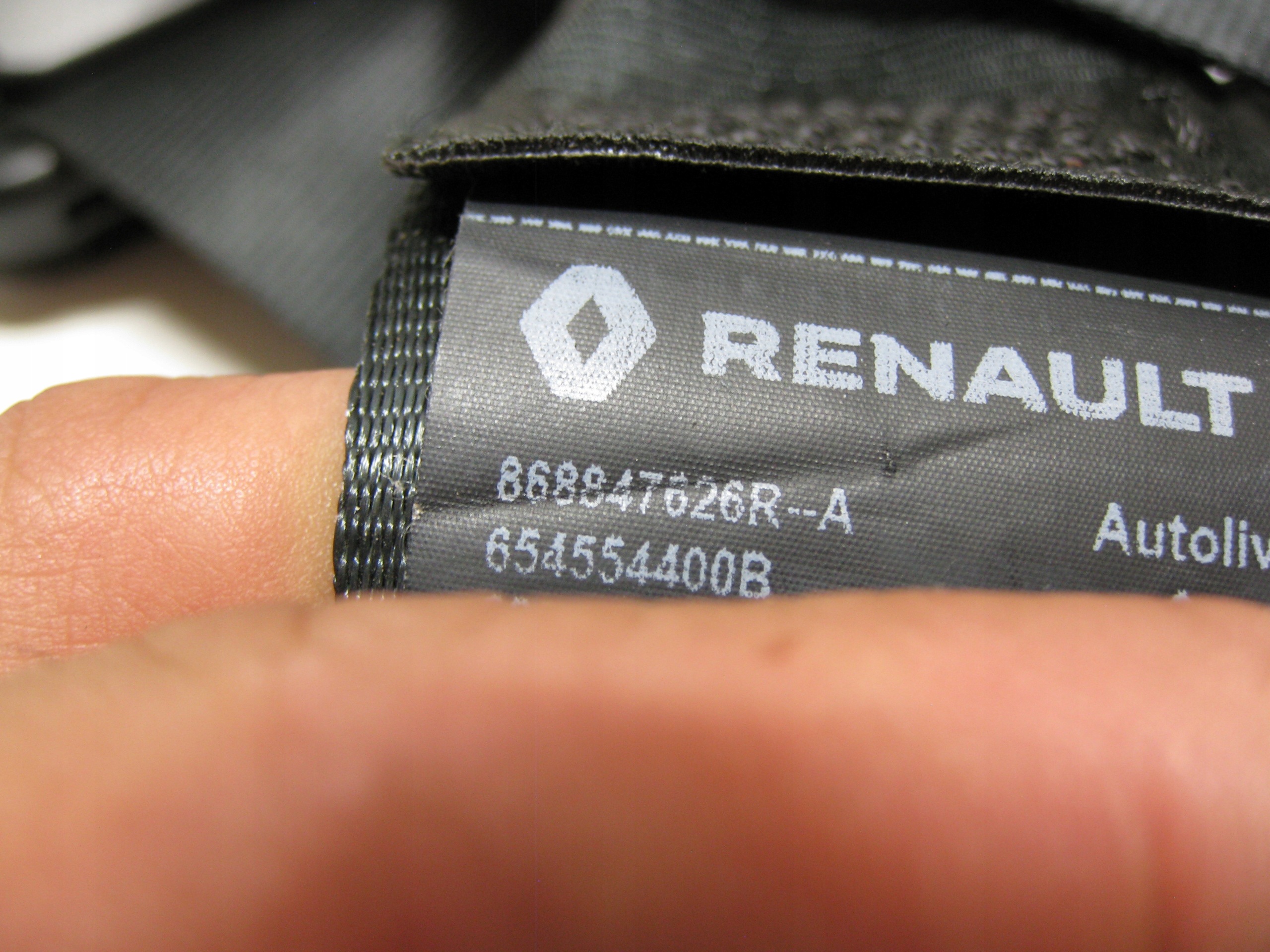 RENAULT MASTER III tension belt safety left front front 868847626R