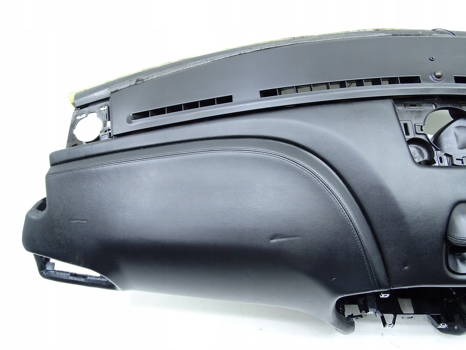 dashboard instrument panel console cockpit DASHBOARD MASERATI GHIBLI III 13