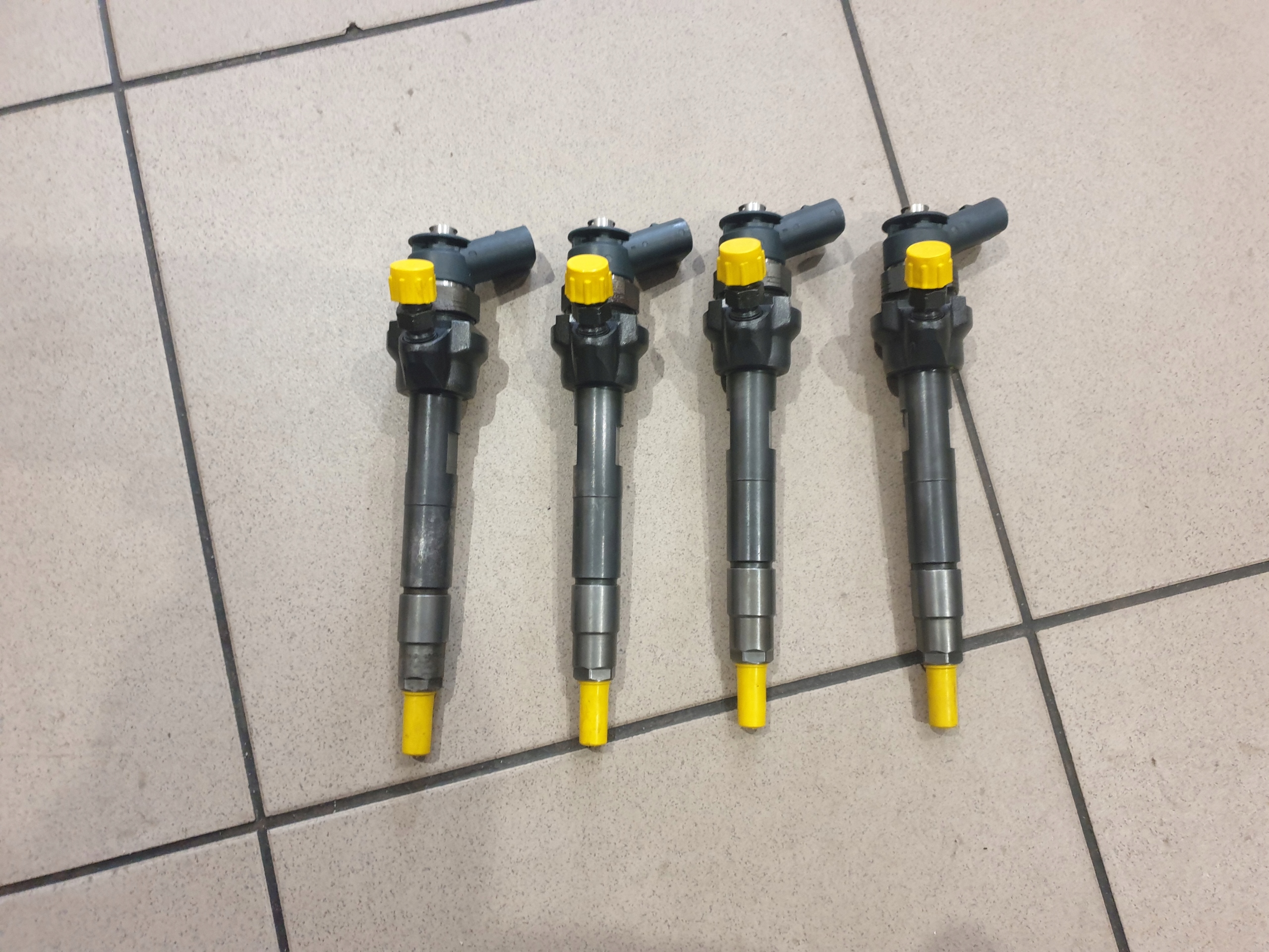 nozzle injector BMW 2.0D 0445110289 7798446