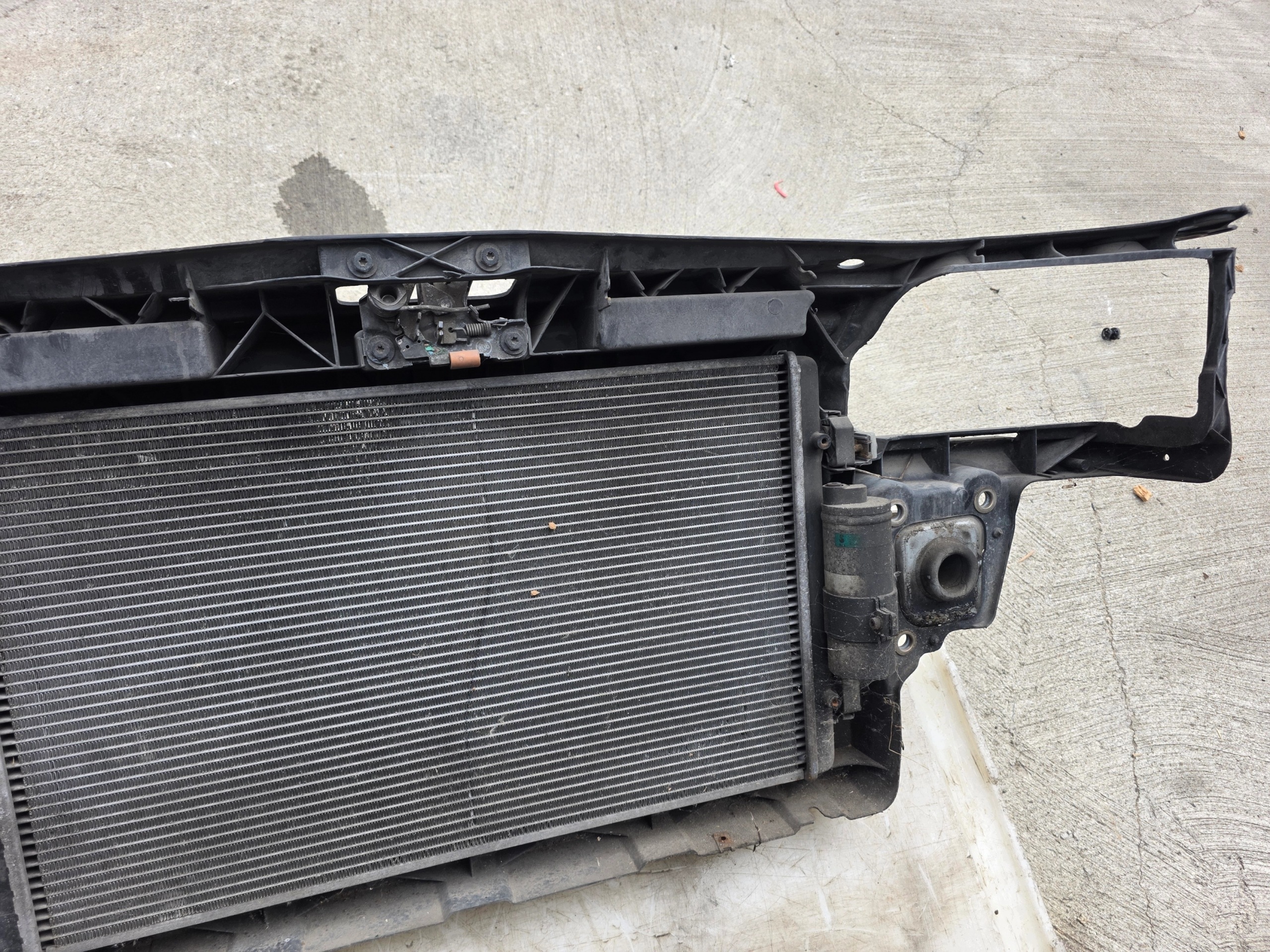 support panel for radiators complete AUDI A3 8L LIFT 1.9 TDI original !!!