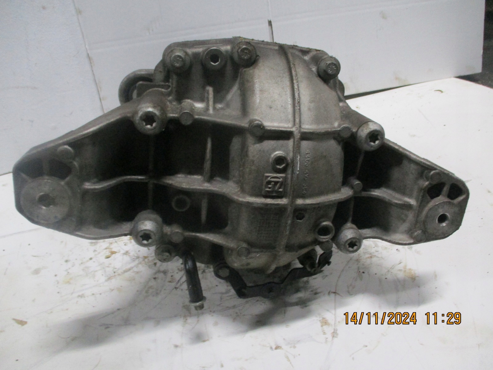 differential diff rear part MASERATI LEVANTE 06700376850