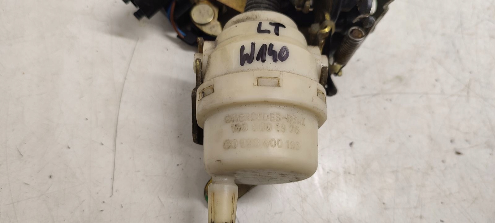 lock door rear part rear left Mercedes W140 3,2