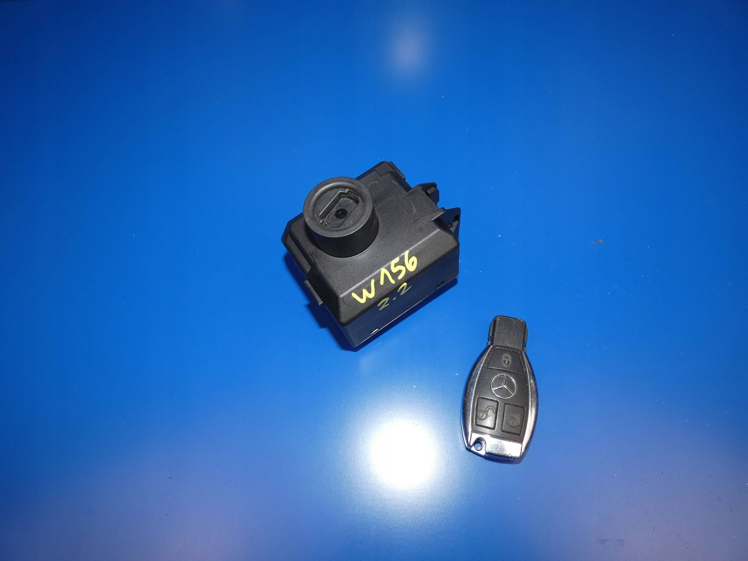 MERCEDES GLA W156 W176 W246 W117 ignition + key