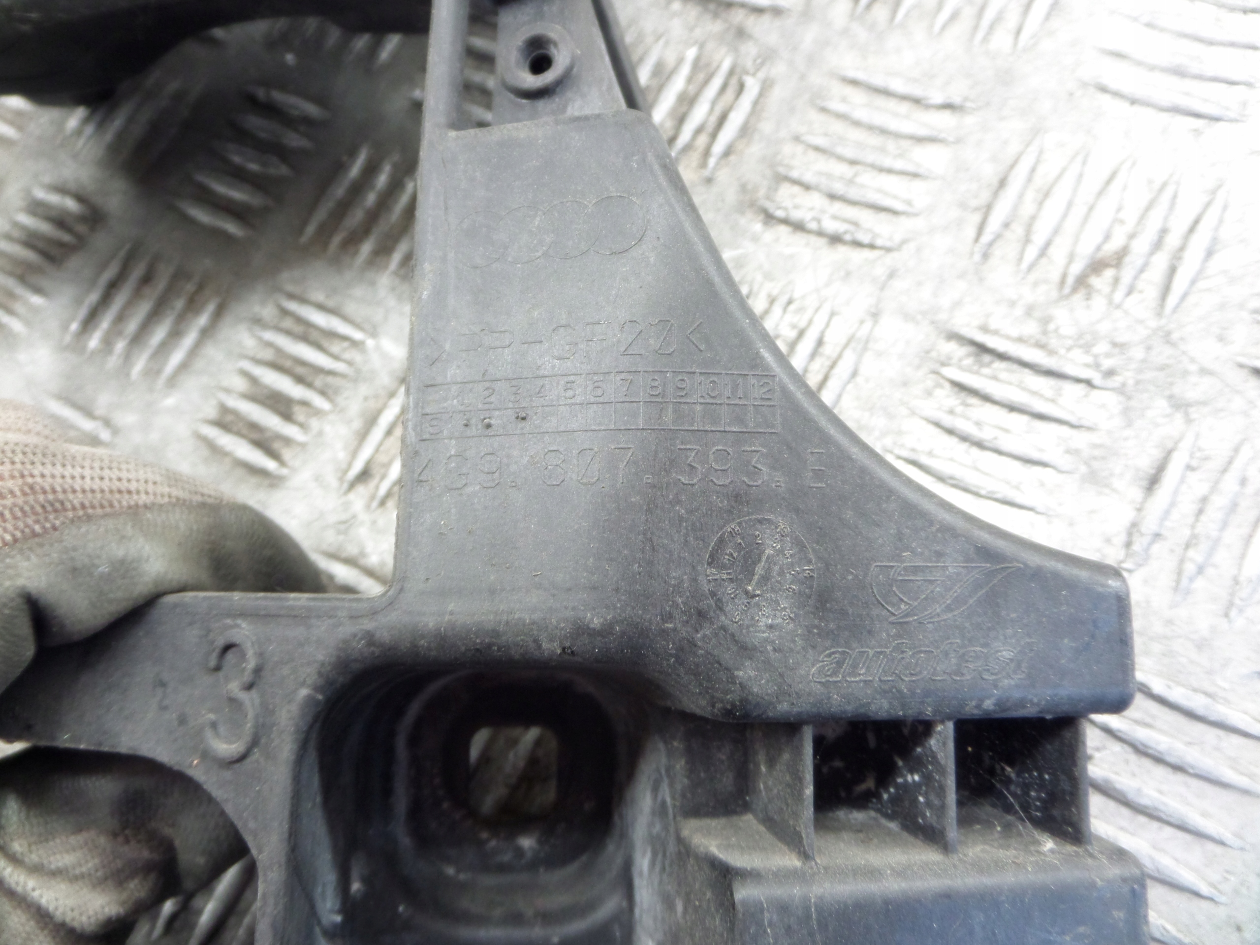 bumper bracket left rear part AUDI RS6 4G 4G9 C7 LIFT