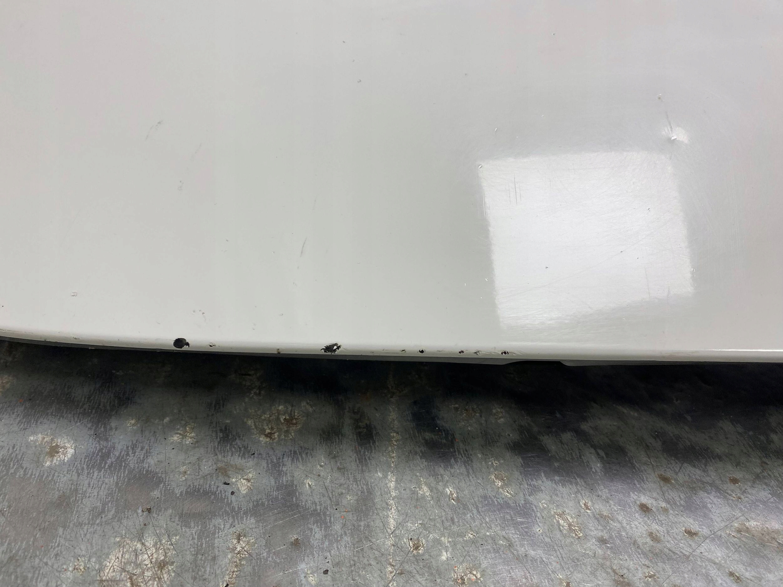 VW ID BUZZ grill bonnet cover front EMBLEMAT BIALY LB9A 1T3823029A
