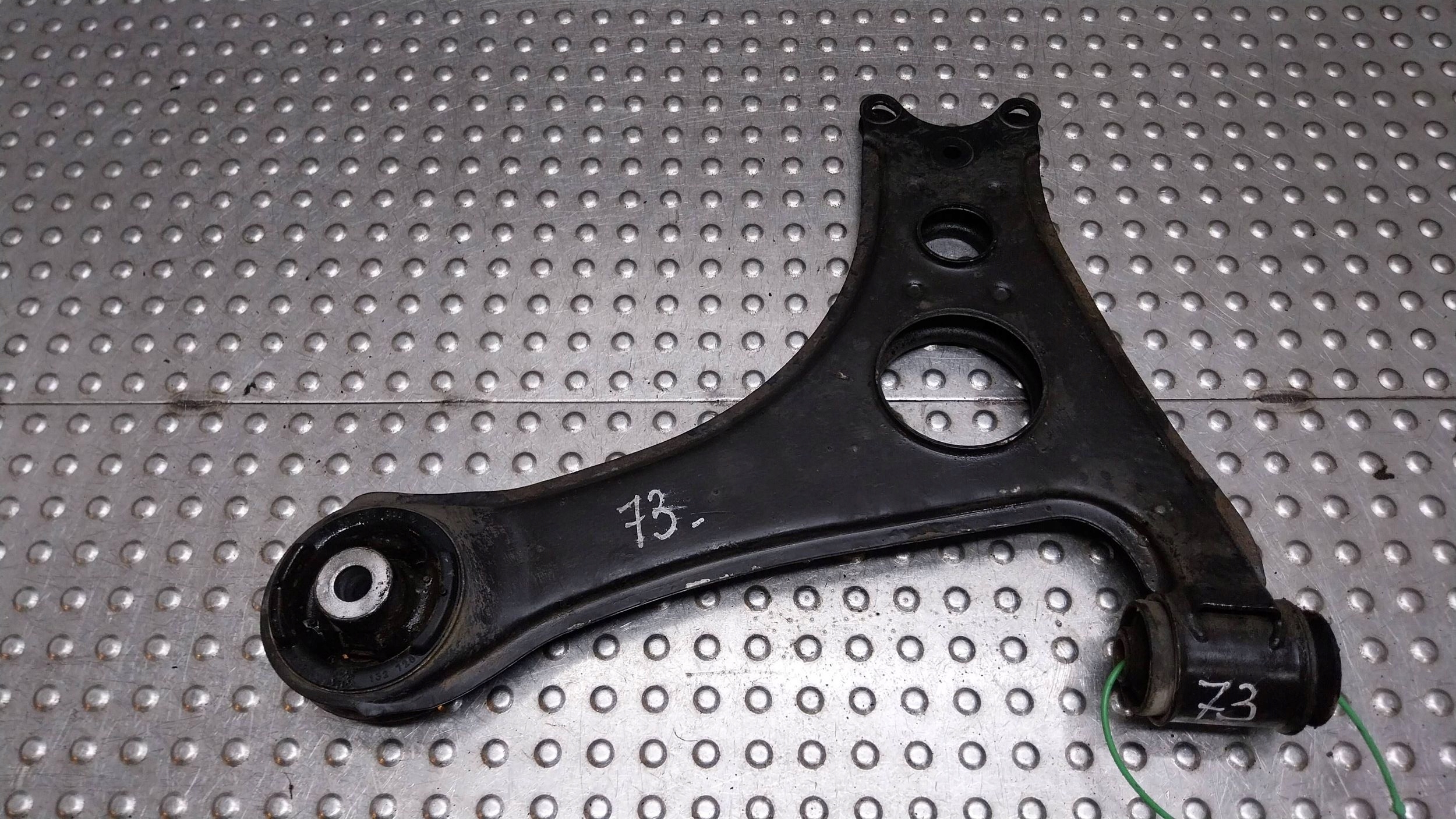 arm right front A1683300907 MERCEDES A KLASA W168