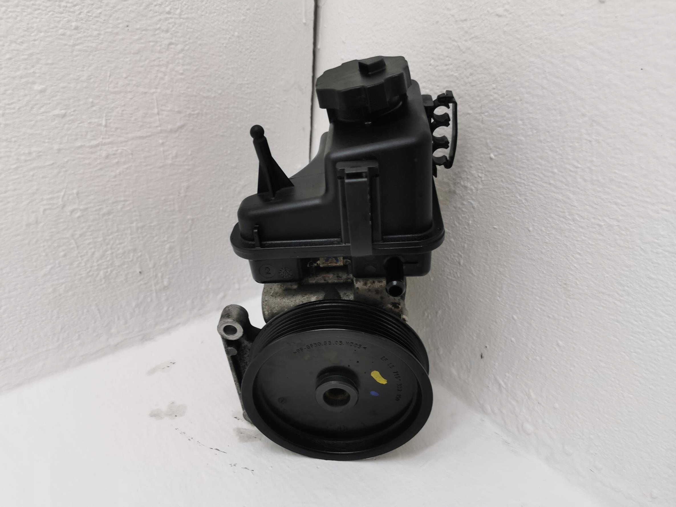 Pompa servosterzo MERCEDES W212 A0064664701 2.2CDI