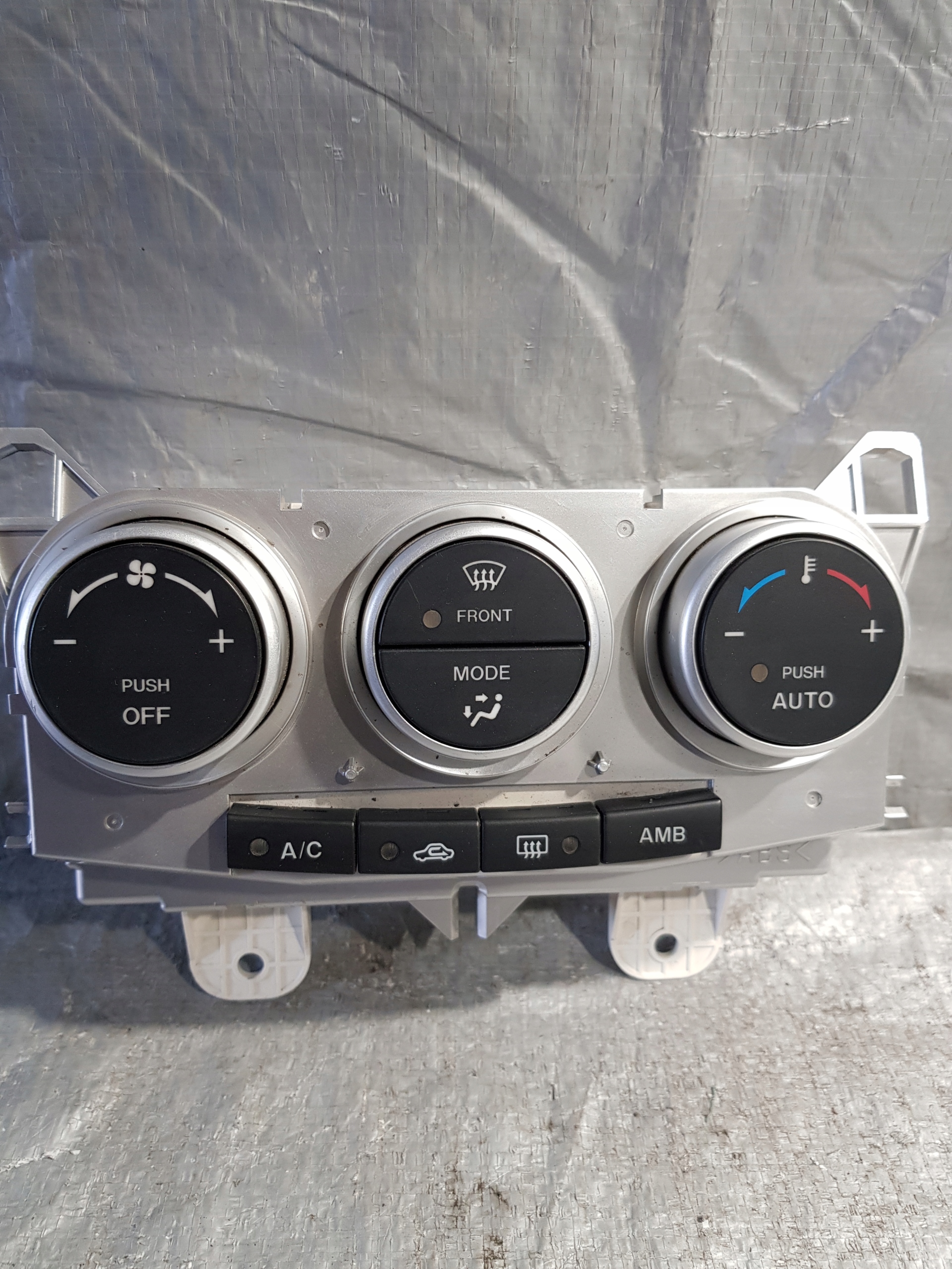 MAZDA 5 V PANEL Bouches buses KLIMY K1900CC30A06 7CC30