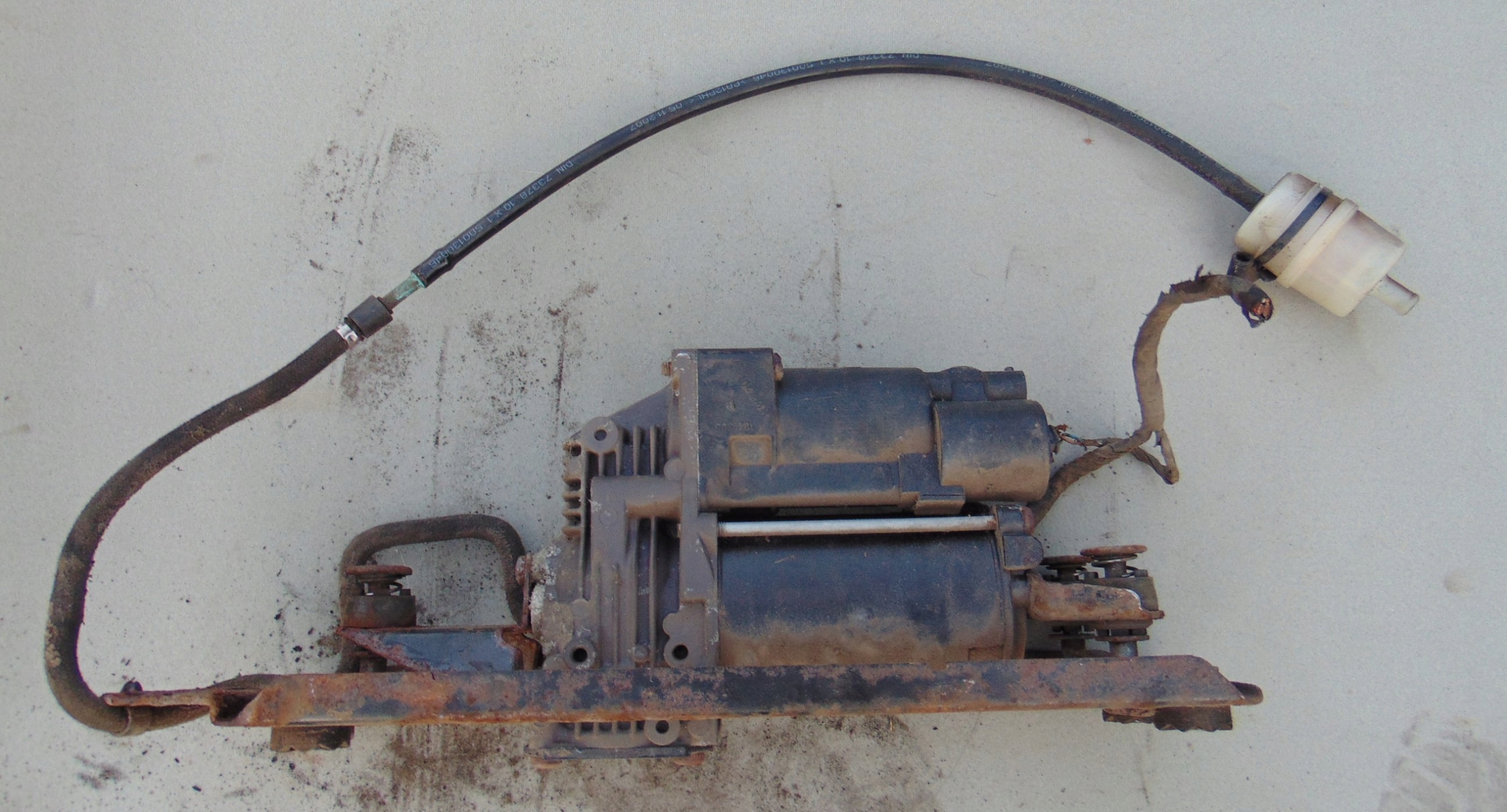 6777827 - Насос компресор підвіски Nivo BMW 5 E61 Європа