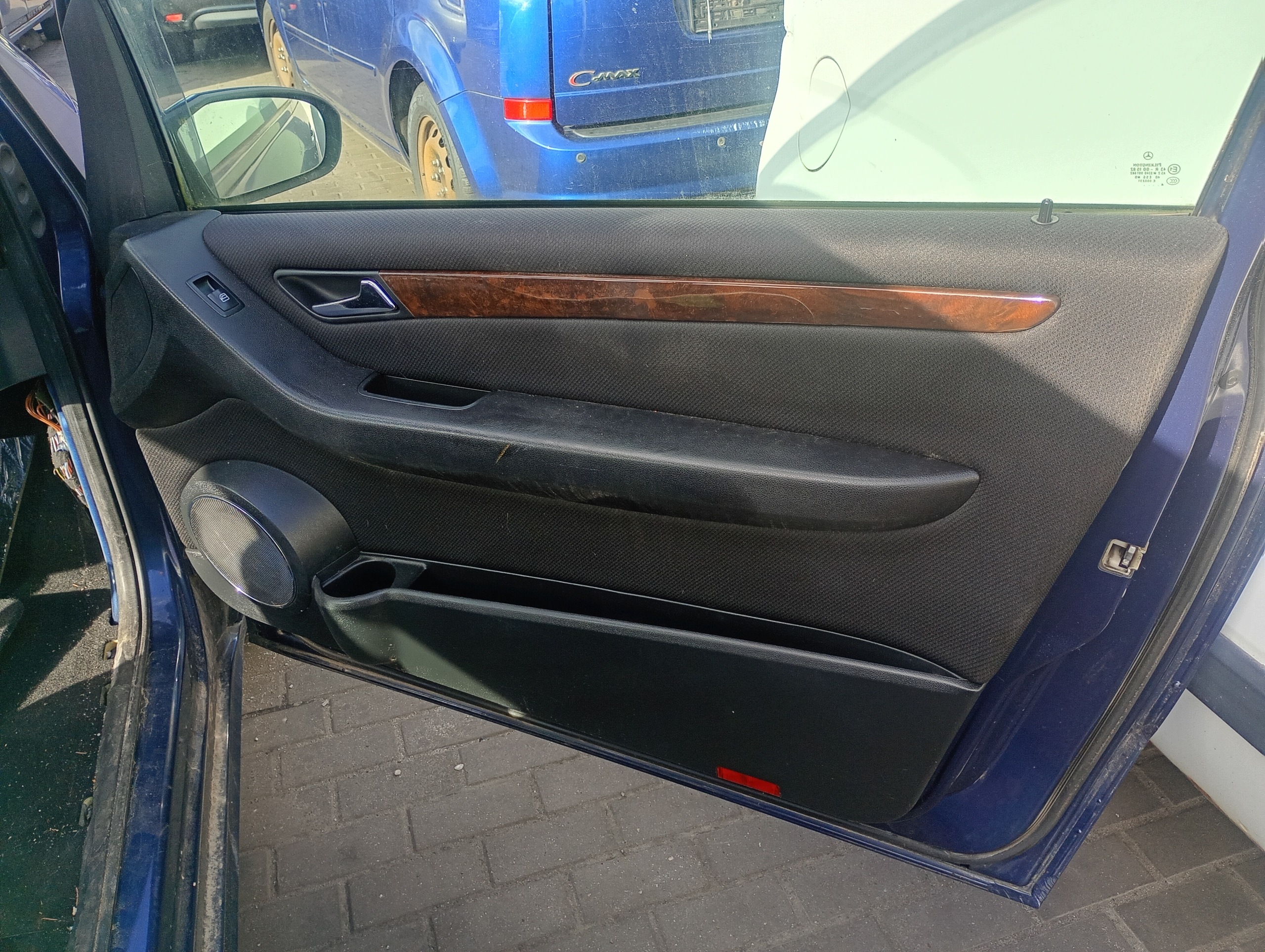 upholstery side right front Mercedes A-KLASA W169 04-12