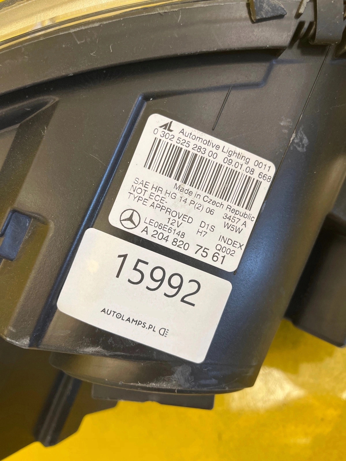 light left MERCEDES W204 BI XENON A2048207561